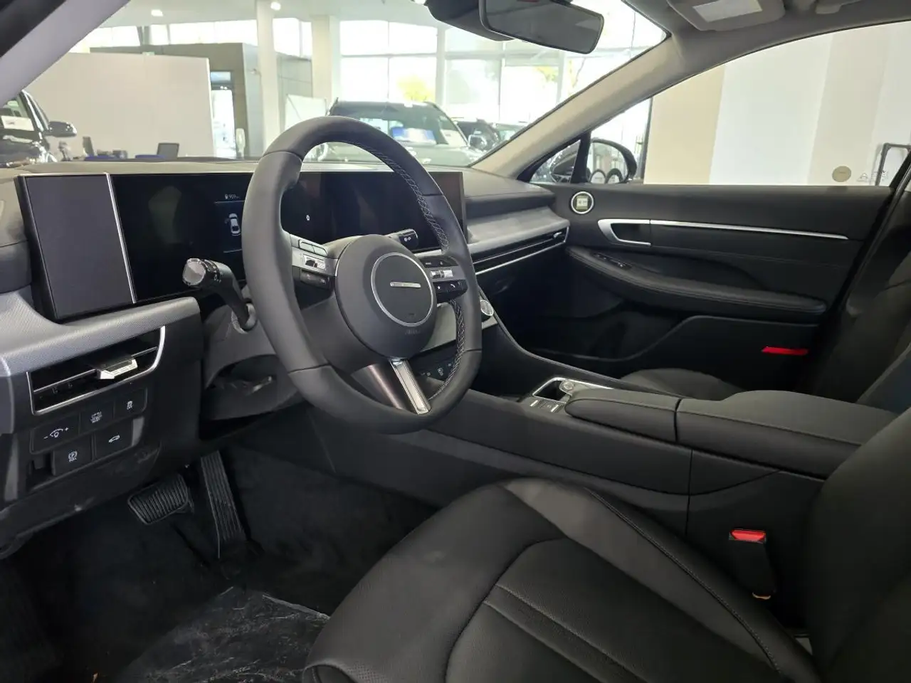 Hyundai SONATA снимка Hyundai SONATA