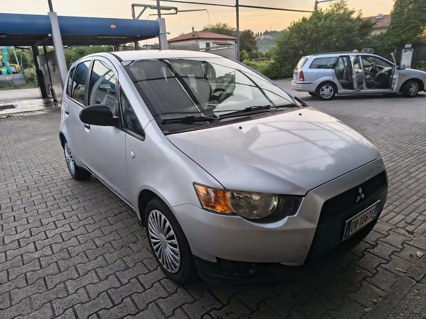 Mitsubishi Colt 5p 1.1 Inform Gpl - 2
