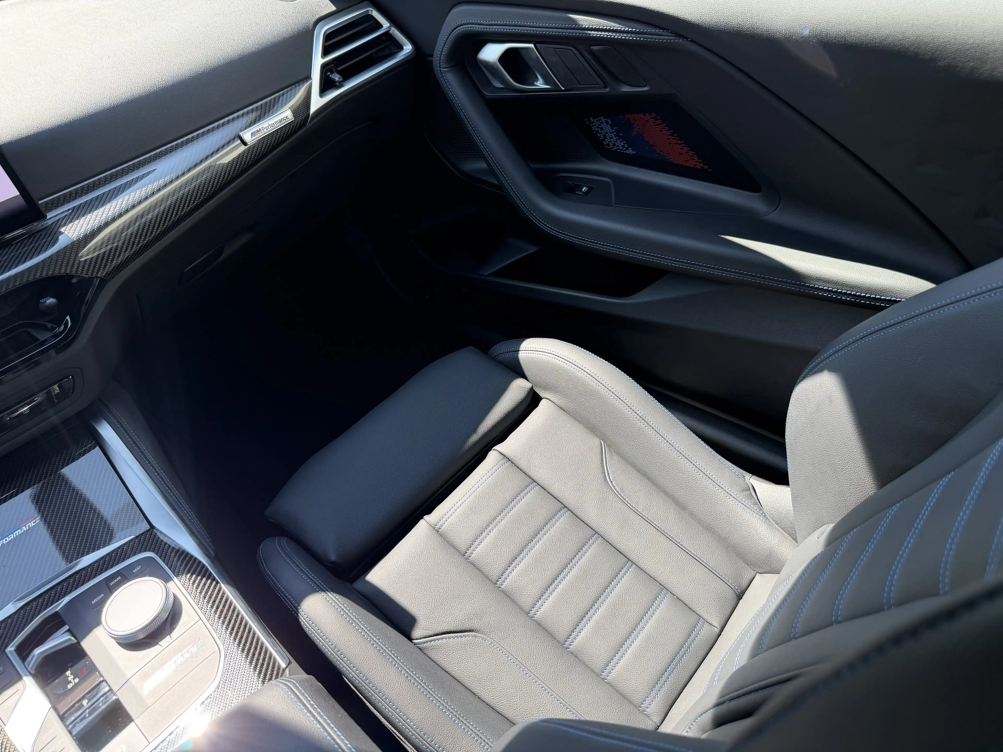 BMW 240 M240i xDrive Coupé — photo 10