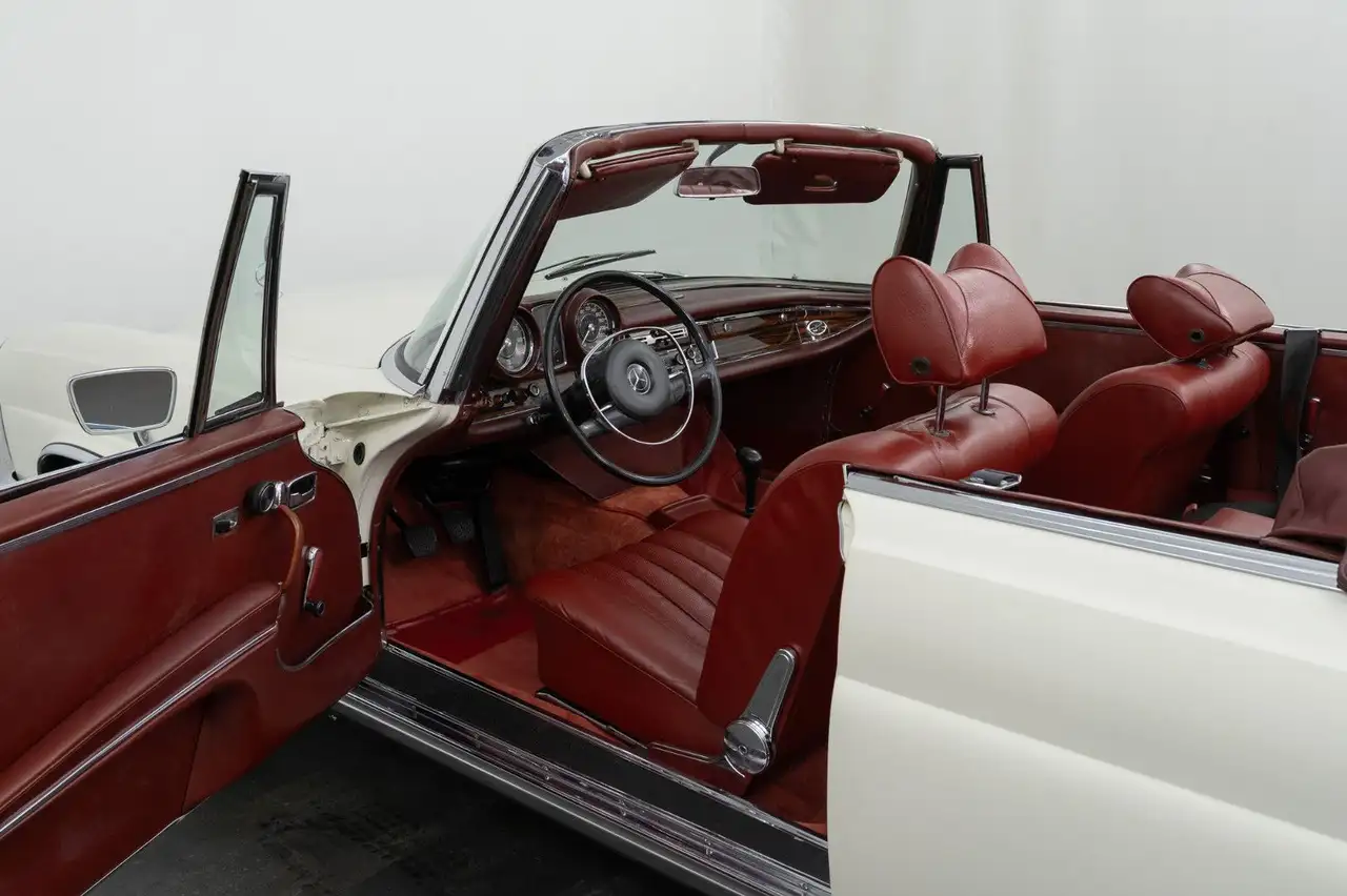 Mercedes-Benz 280 SE Cabriolet, foto 9
