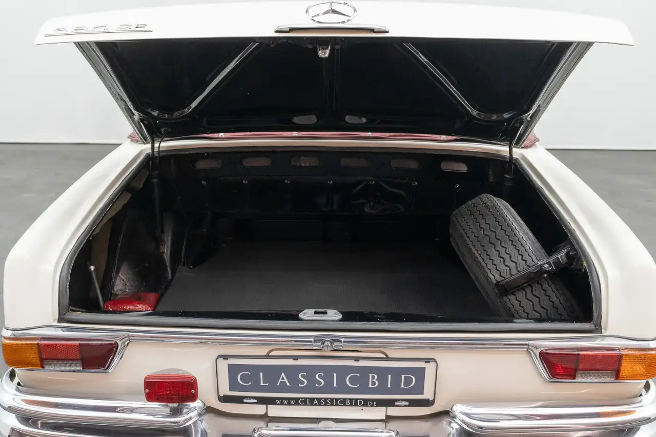 Mercedes-Benz 280 SE Cabriolet, foto 8