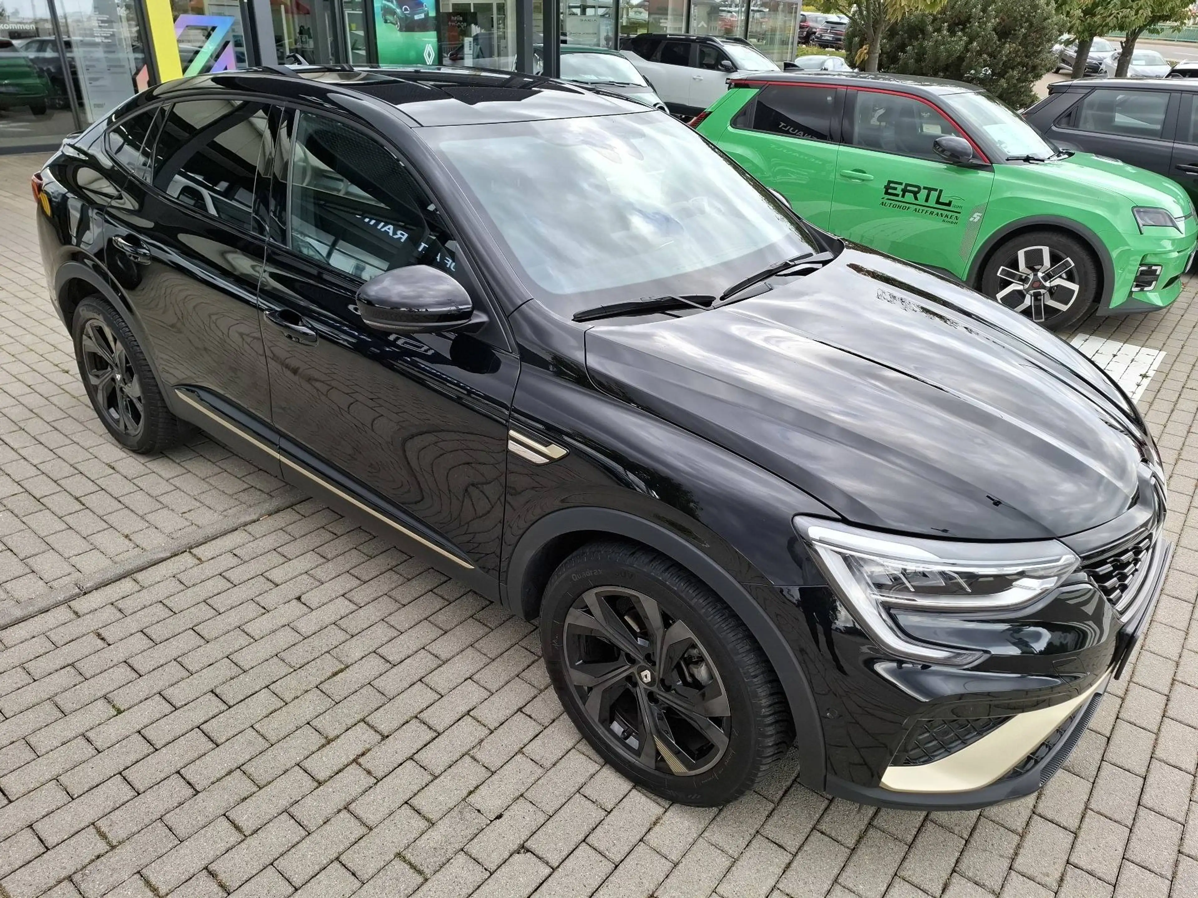 Renault Arkana E-TECH engineered hybrid 145 — photo 4