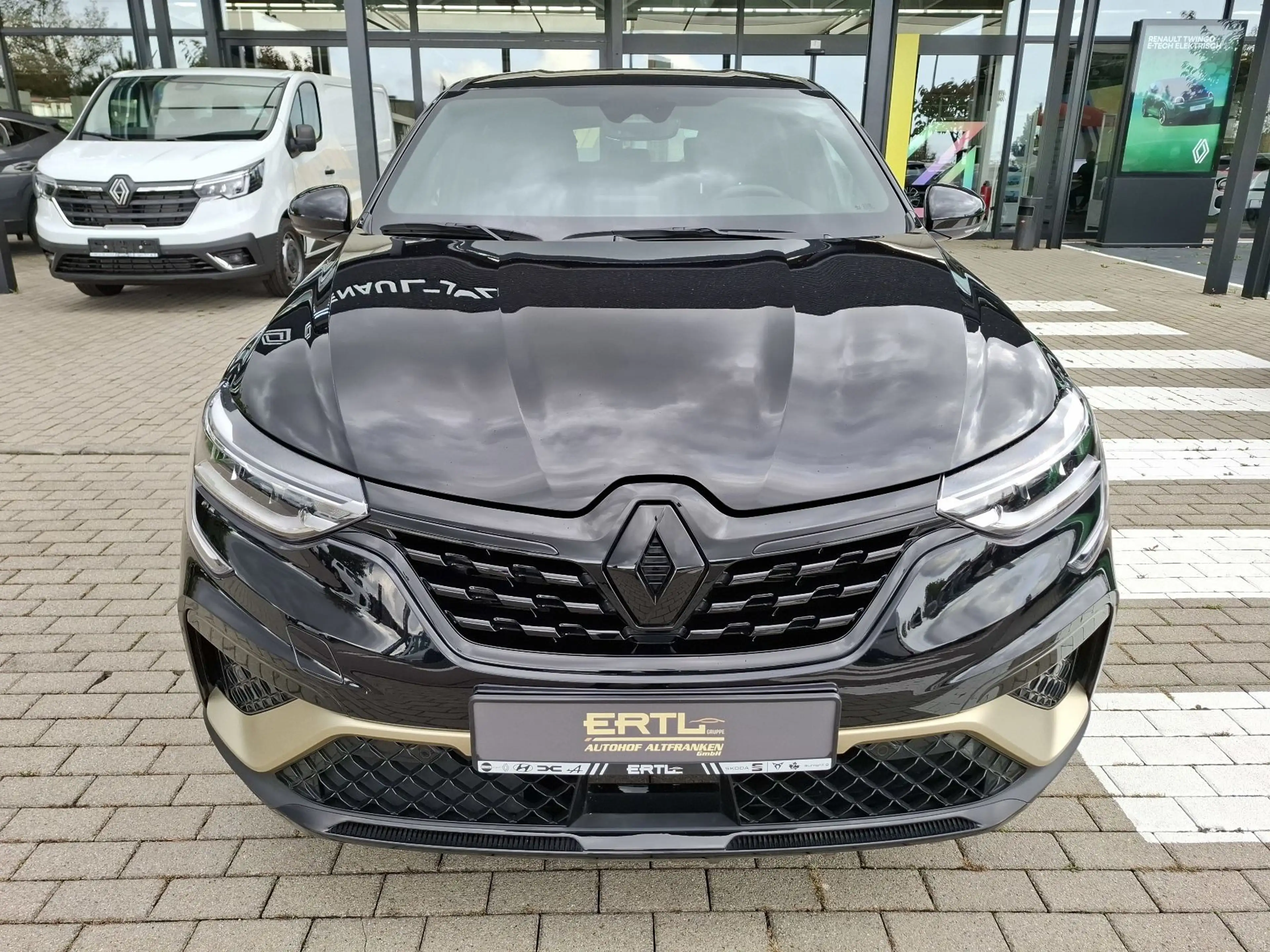 Renault Arkana E-TECH engineered hybrid 145 — photo 3