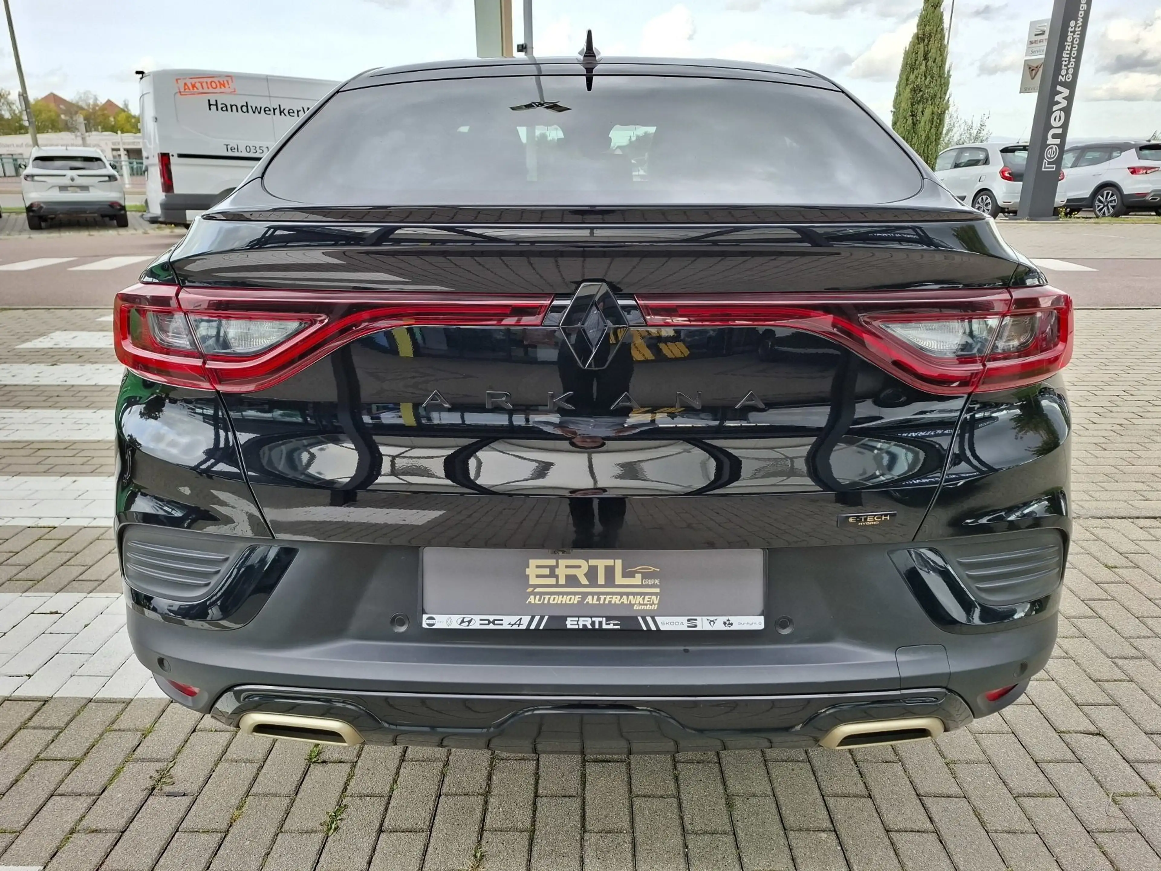 Renault Arkana E-TECH engineered hybrid 145 — photo 8