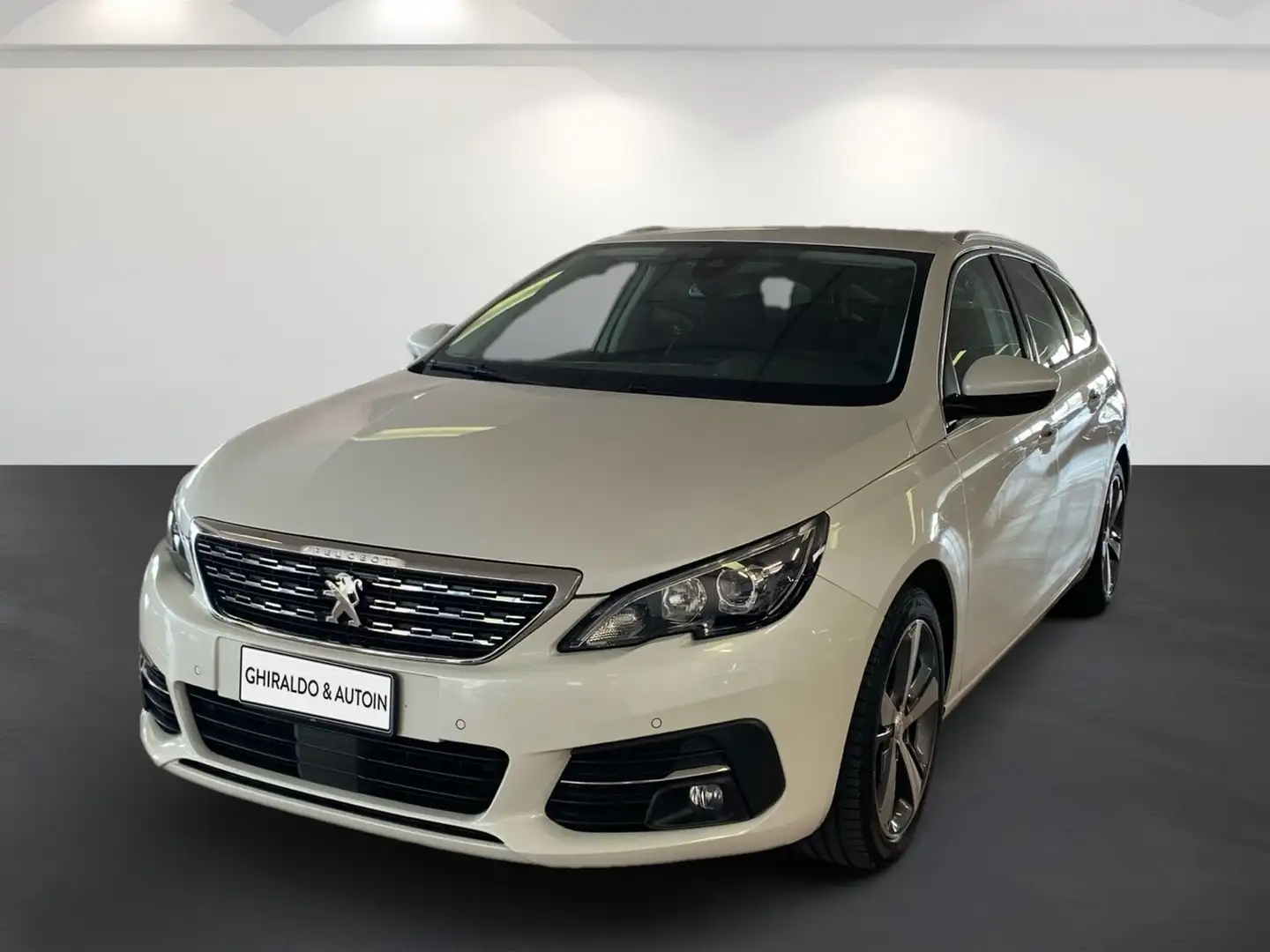 Peugeot 308 II 2018 SW SW 1.5 bluehdi Allure s&s 130cv eat6 Weiß - 2