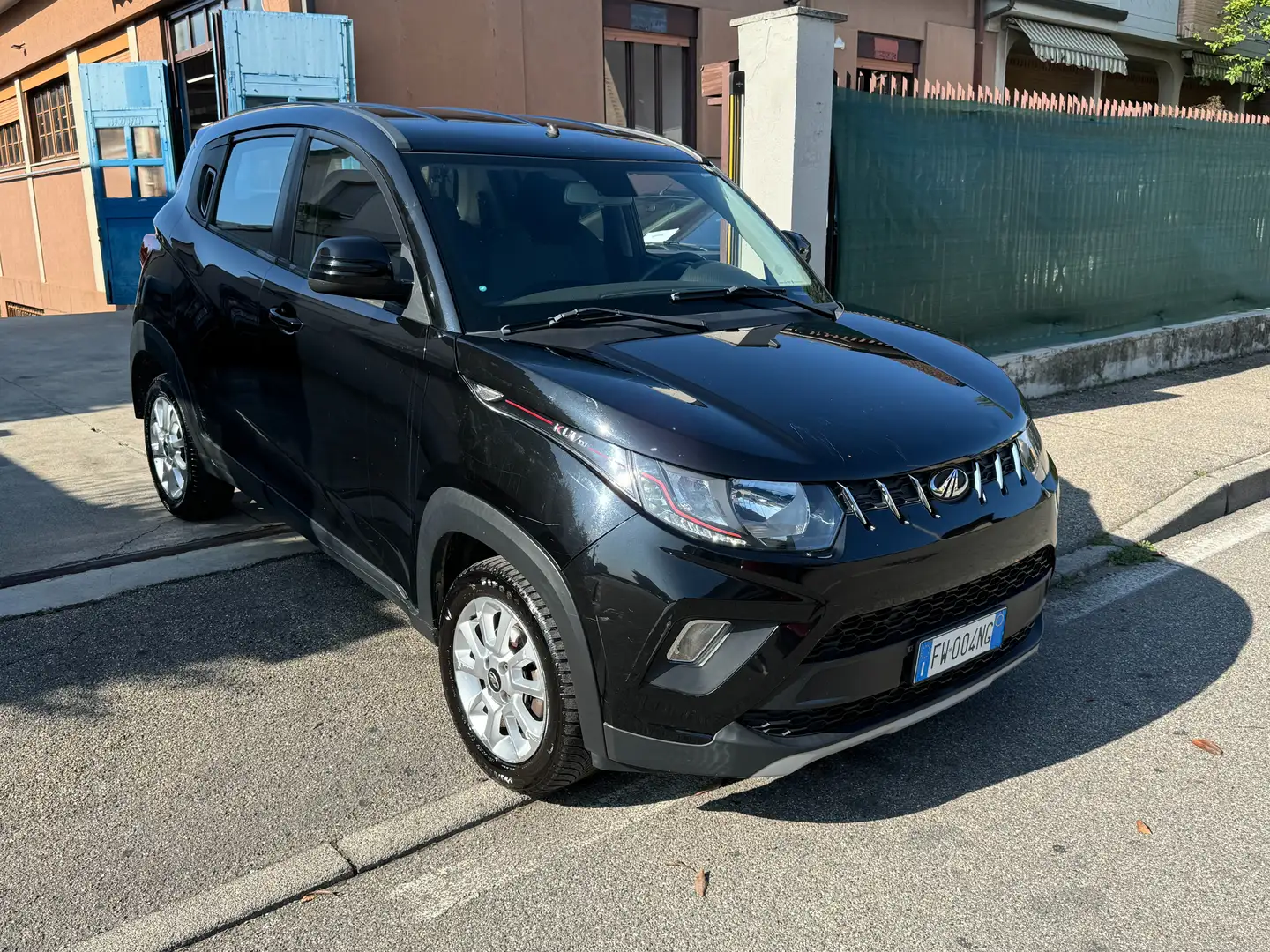 Mahindra KUV100 1.2 K8*IMPIANTO GPL*EURO6* Noir - 1