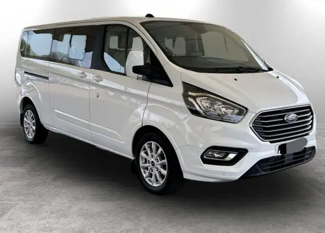 Ford Tourneo Custom 2.0 tdci 310 L2 TITANIUM 9 POSTI - CAMBIO AUTOMATICO
