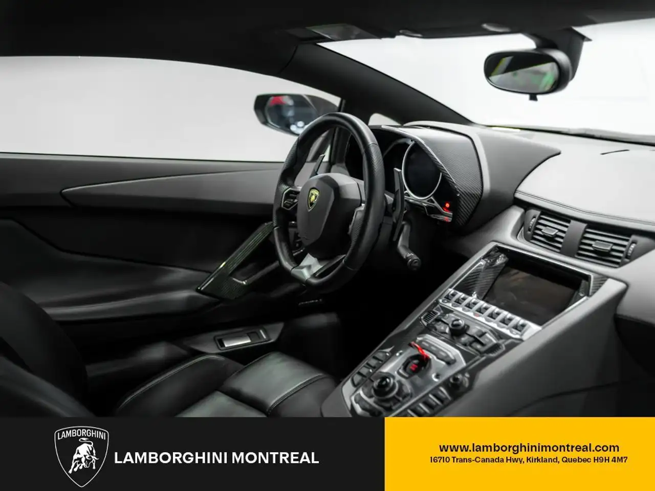 Lamborghini Aventador photo Lamborghini Aventador