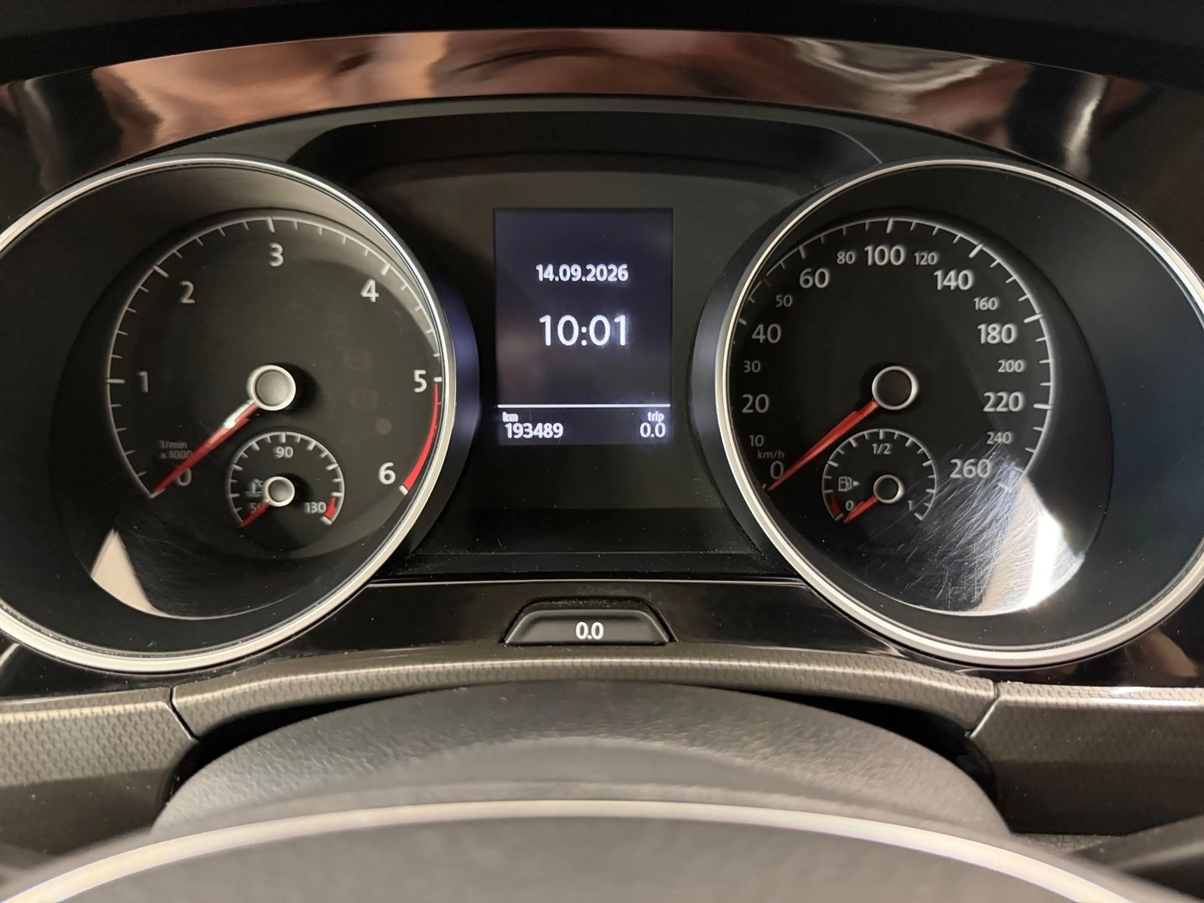 Volkswagen Touran Comfortline 2,0 BMT TDI DSG — photo 4