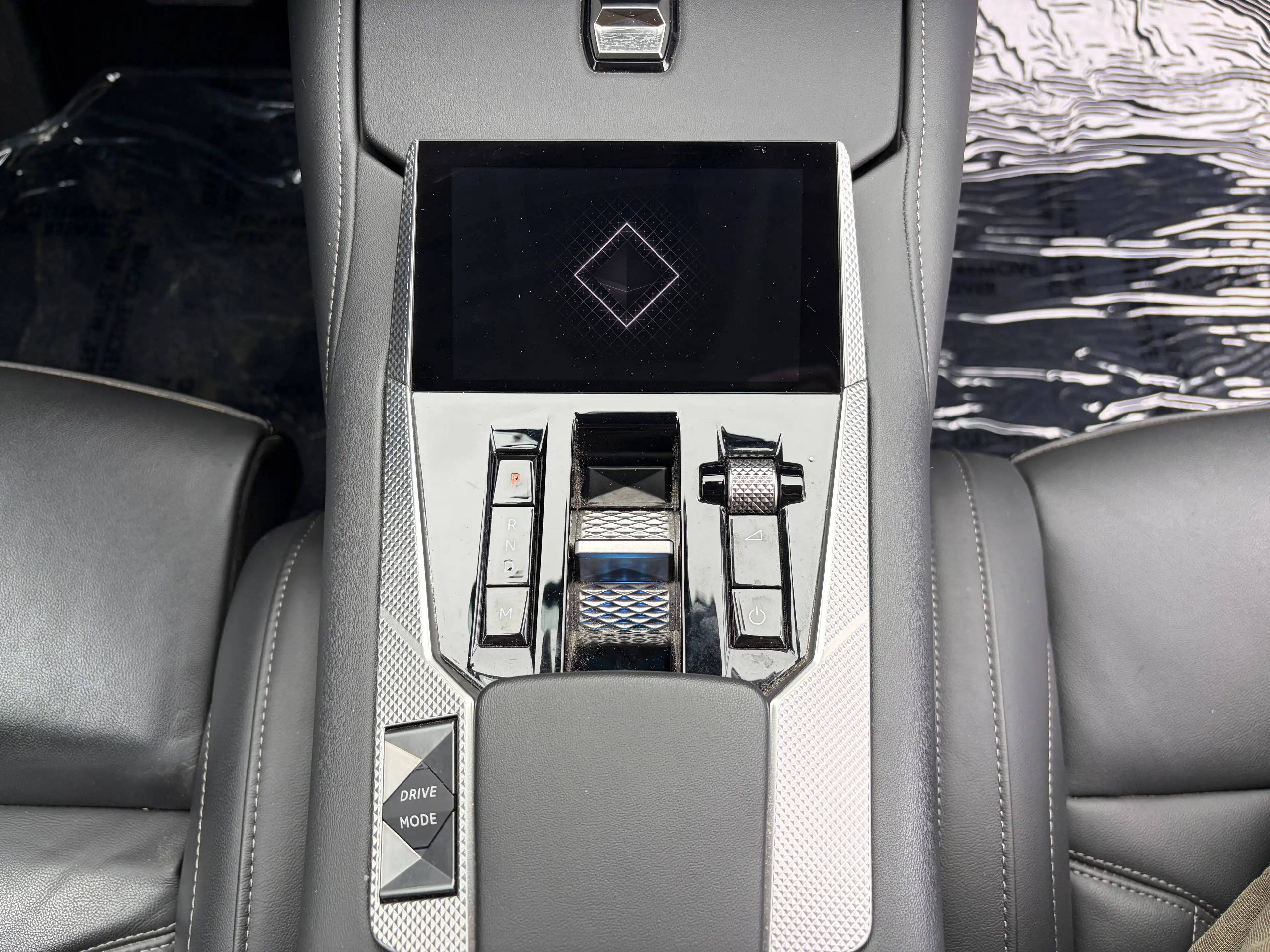 DS Automobiles DS 4 DS 4 1.2 PureTech Bastille   (EU6.4) — photo 13