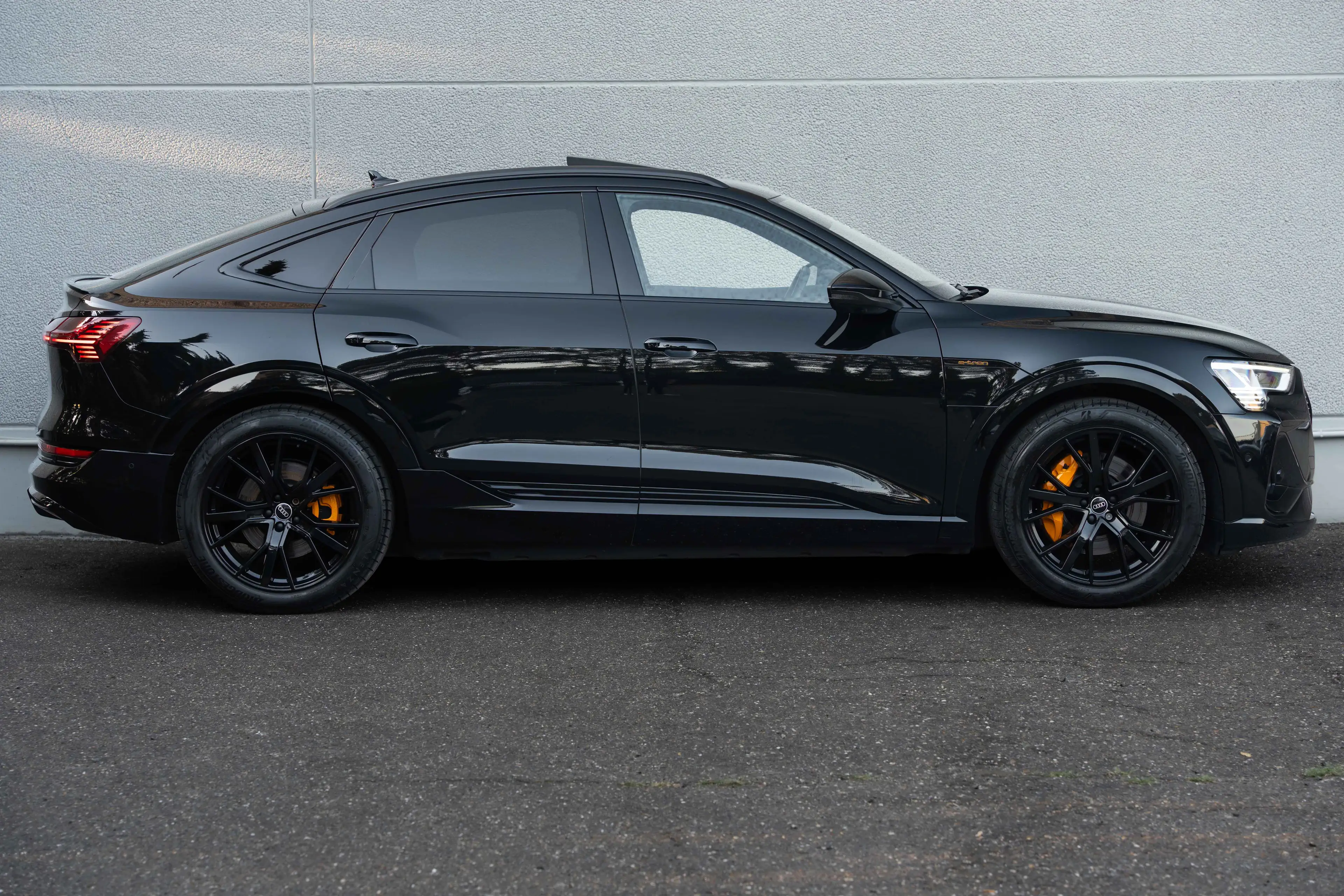Audi e-tron 50 Sportback Quattro S-LINE/BLACKEDITION/PANO/MATRIX/360°/B&O/ACC — photo 9