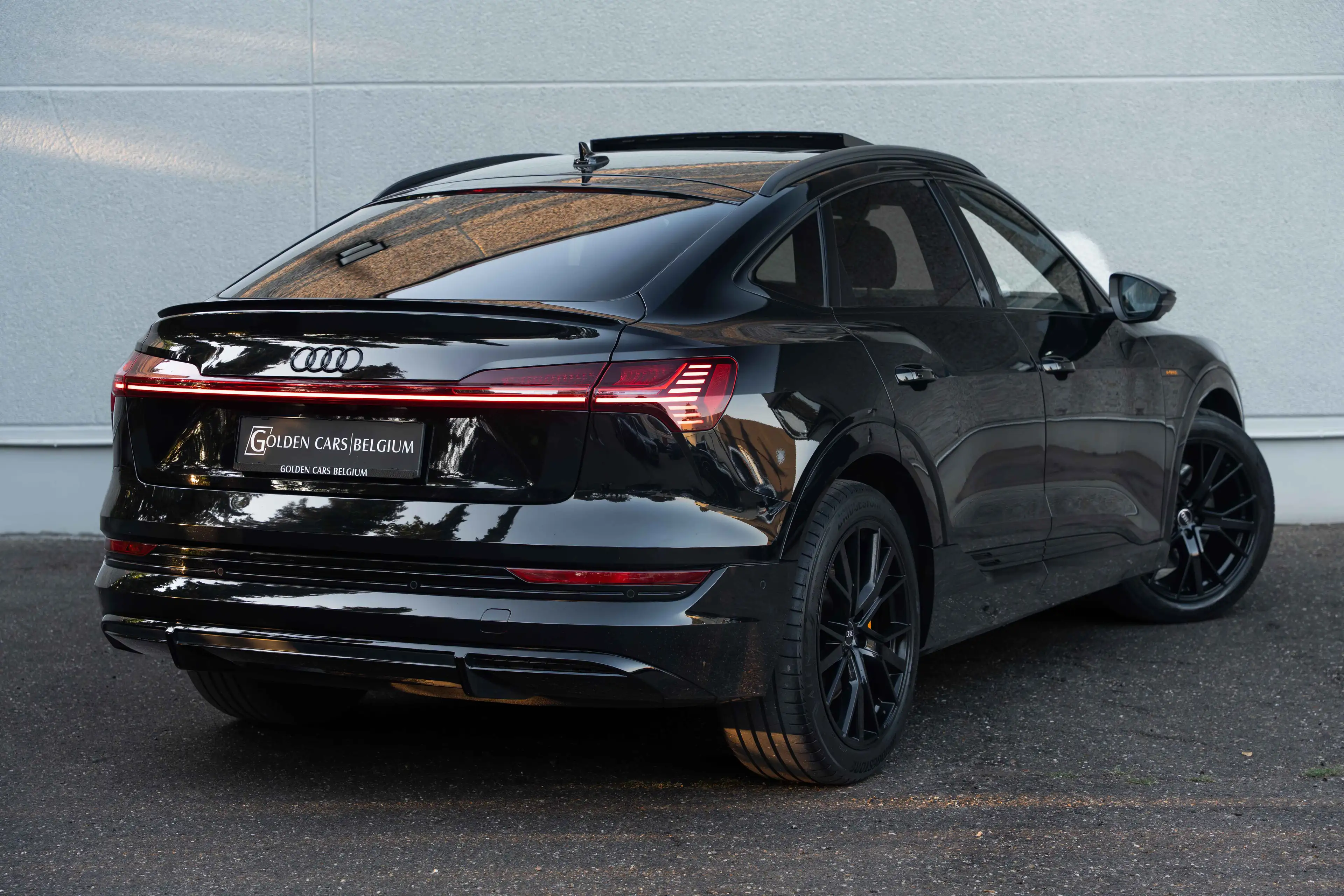 Audi e-tron 50 Sportback Quattro S-LINE/BLACKEDITION/PANO/MATRIX/360°/B&O/ACC — photo 8