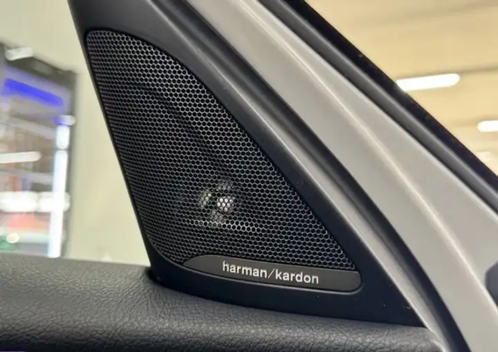 BMW Serie 1 2019, foto 15