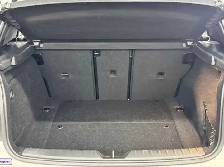 BMW Serie 1 2019, foto 10