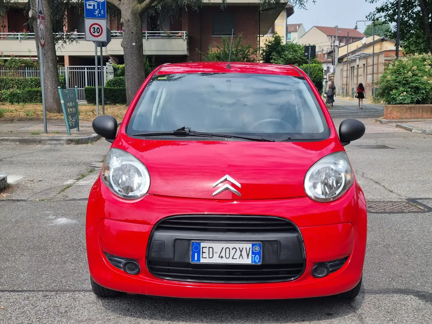 Citroen C1 3p 1.0 Perfect (amic1) c/clima Rosso - 2