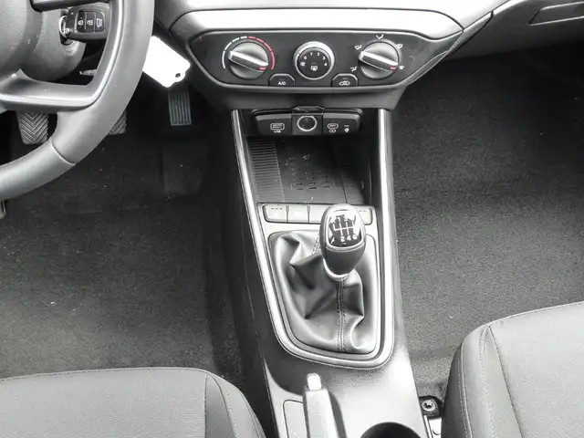 Hyundai i20 view 11