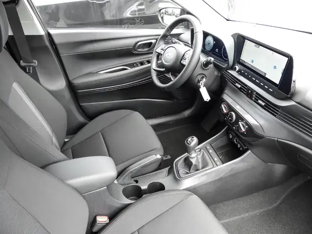 Hyundai i20 view 4