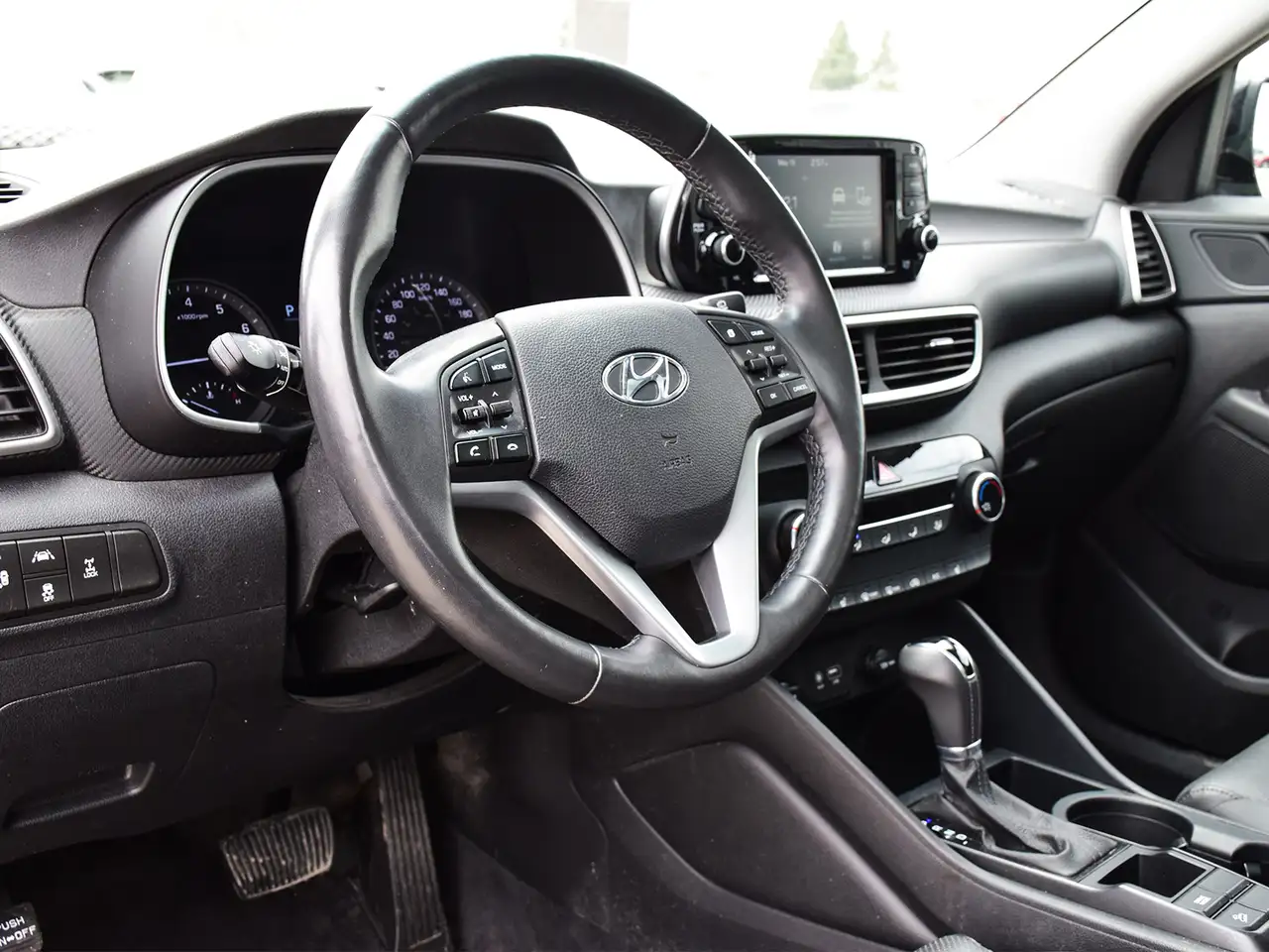 Hyundai TUCSON снимка Hyundai TUCSON