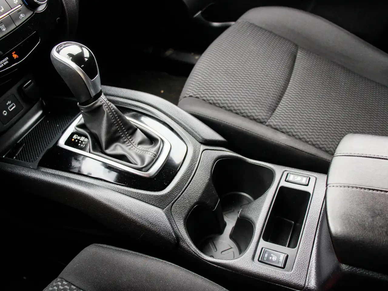 Nissan Qashqai снимка Nissan Qashqai