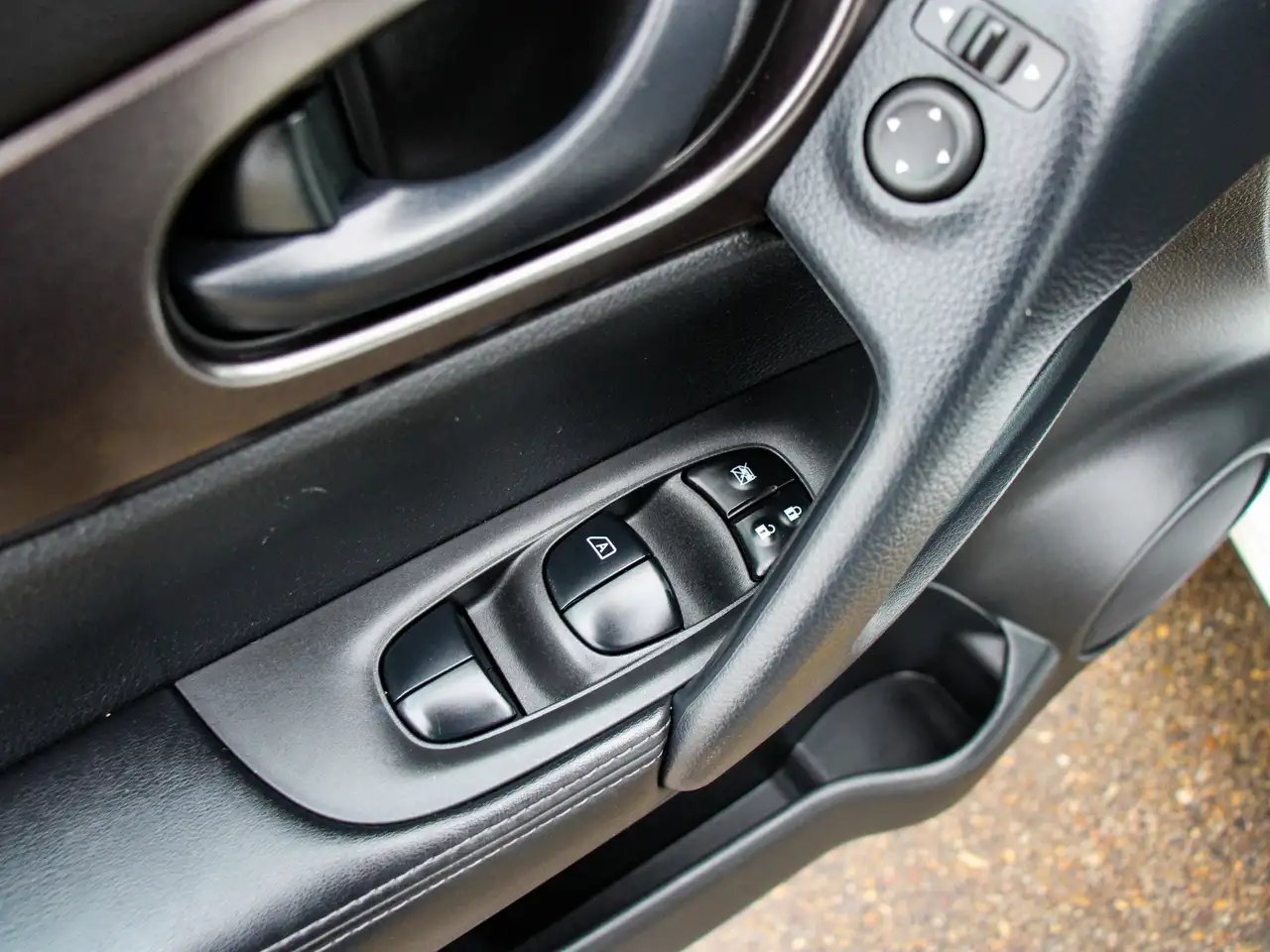 Nissan Qashqai снимка Nissan Qashqai