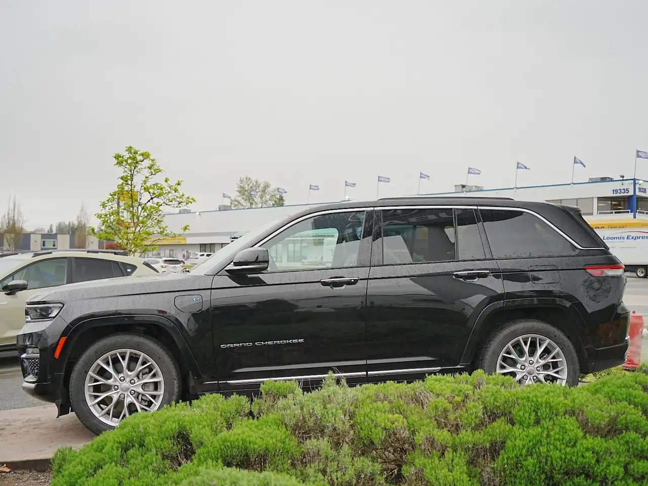 Jeep Grand Cherokee снимка Jeep Grand Cherokee