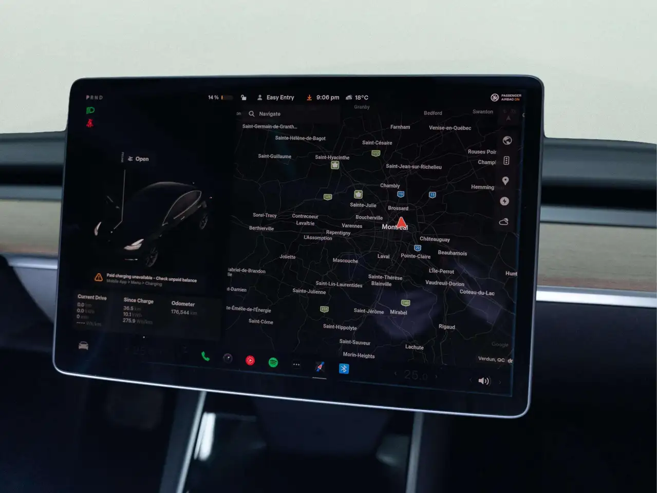 Tesla Model 3 снимка Tesla Model 3