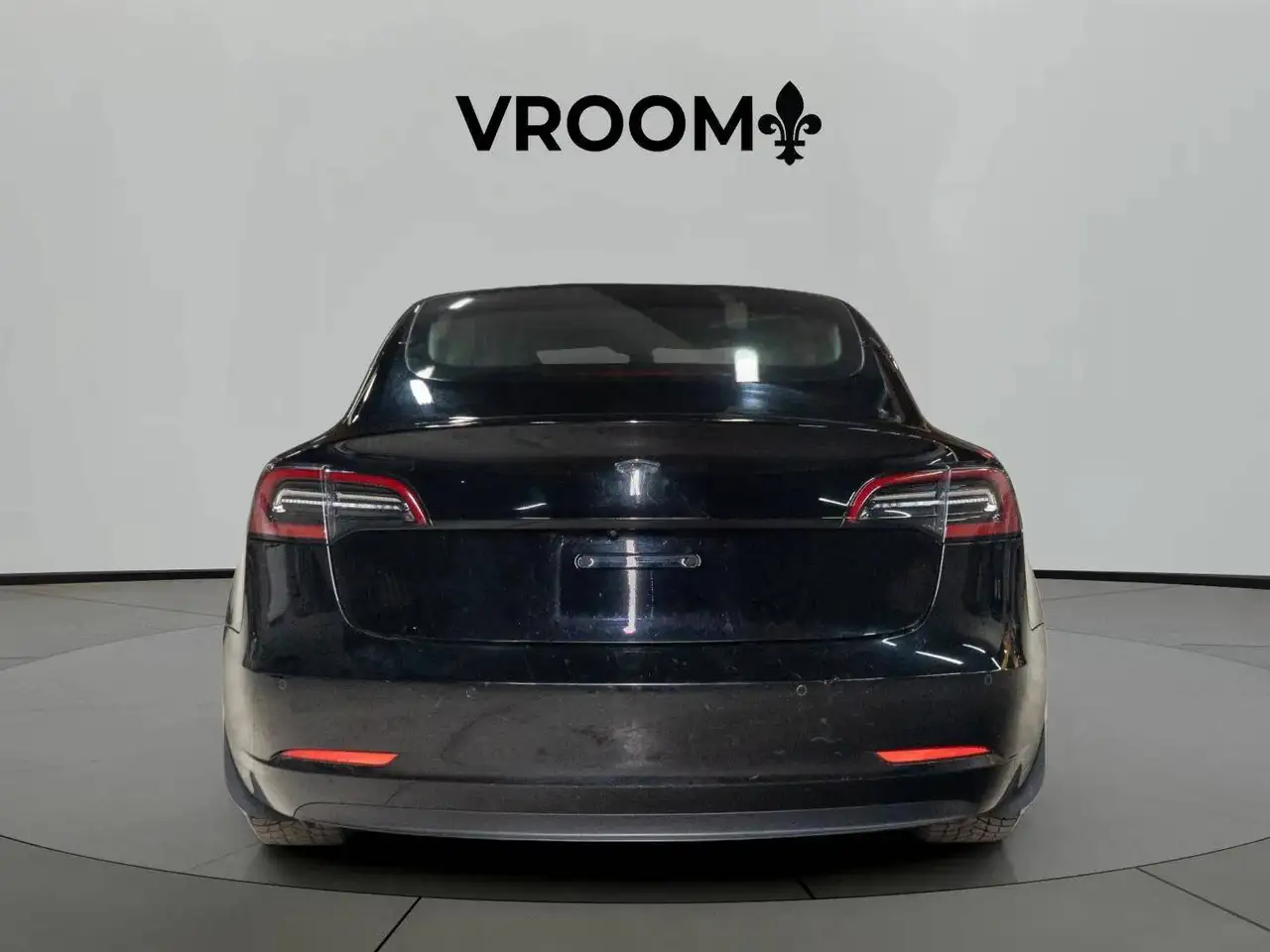Tesla Model 3 снимка Tesla Model 3
