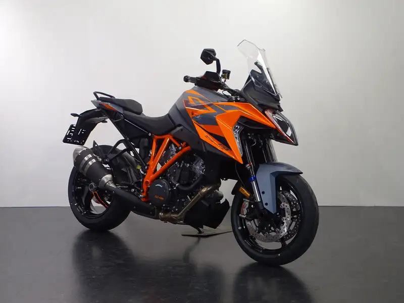 KTM 1290 Super Duke GT - foto 2