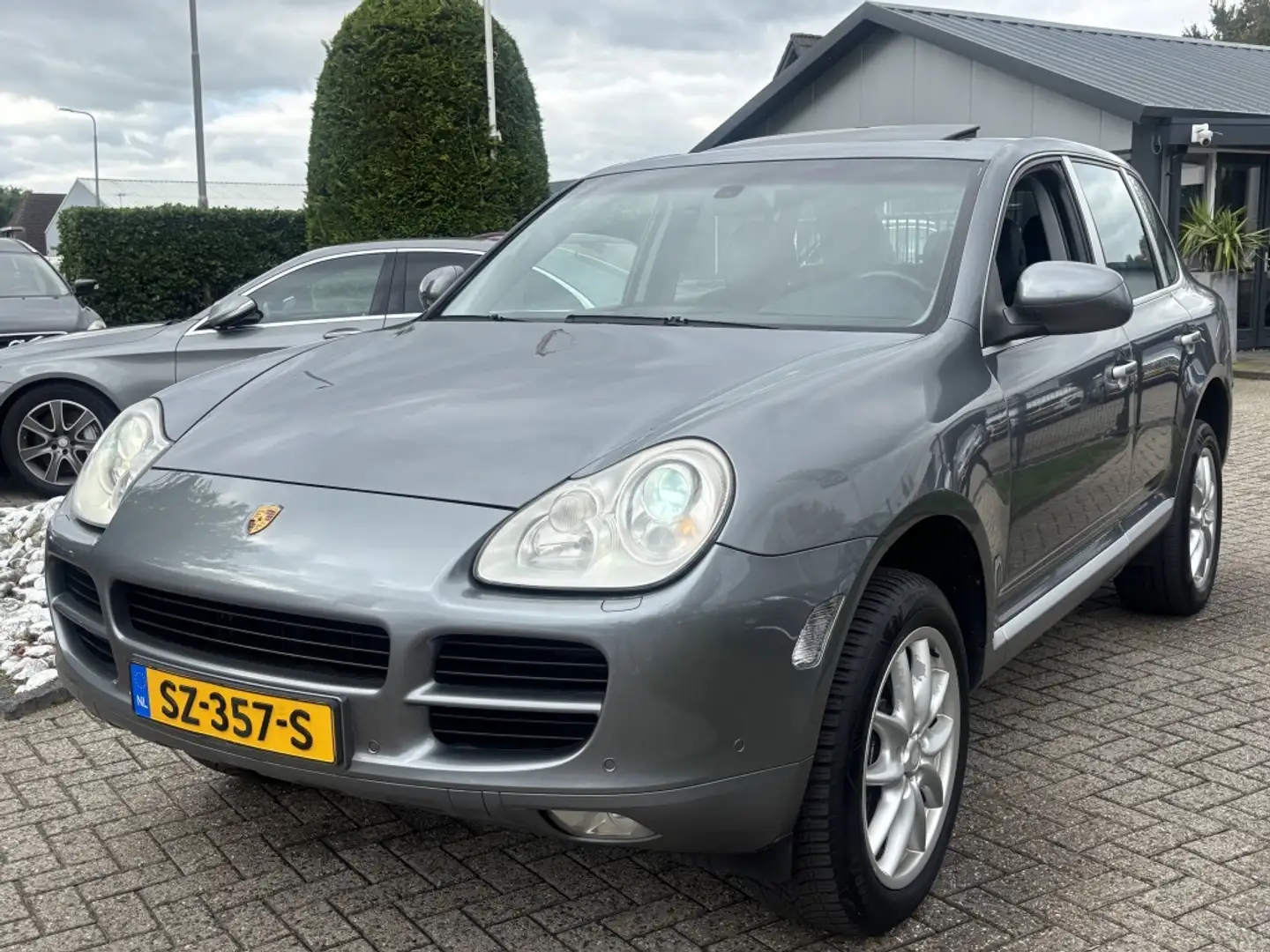 Porsche Cayenne 3.2 V6 Automaat Luchtvering Grey - 1