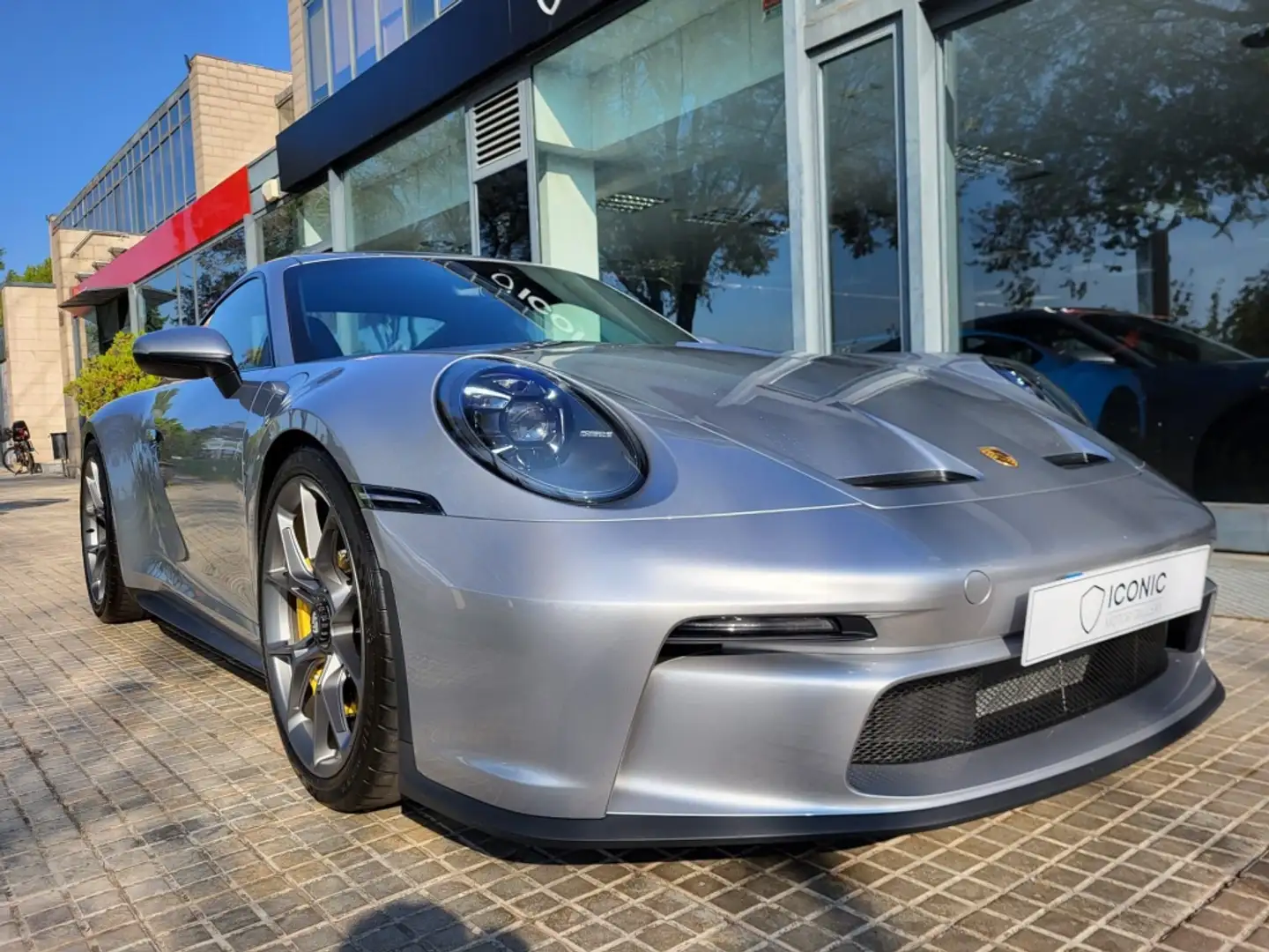 Porsche 992 GT3 Touring Package PDK Argent - 2