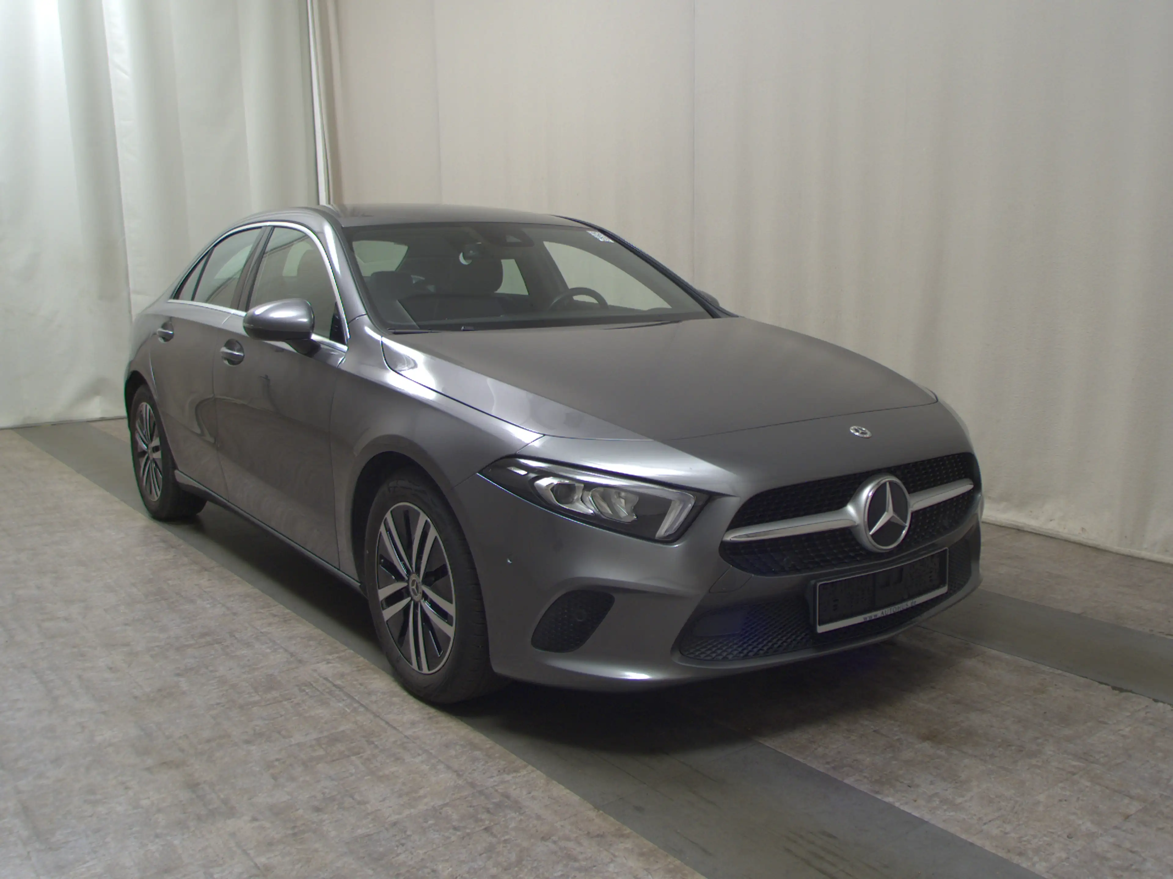 Mercedes-Benz A 220 MB A 220 Lim. Progressive T-Leder Navi LED RFK Shz — photo 3