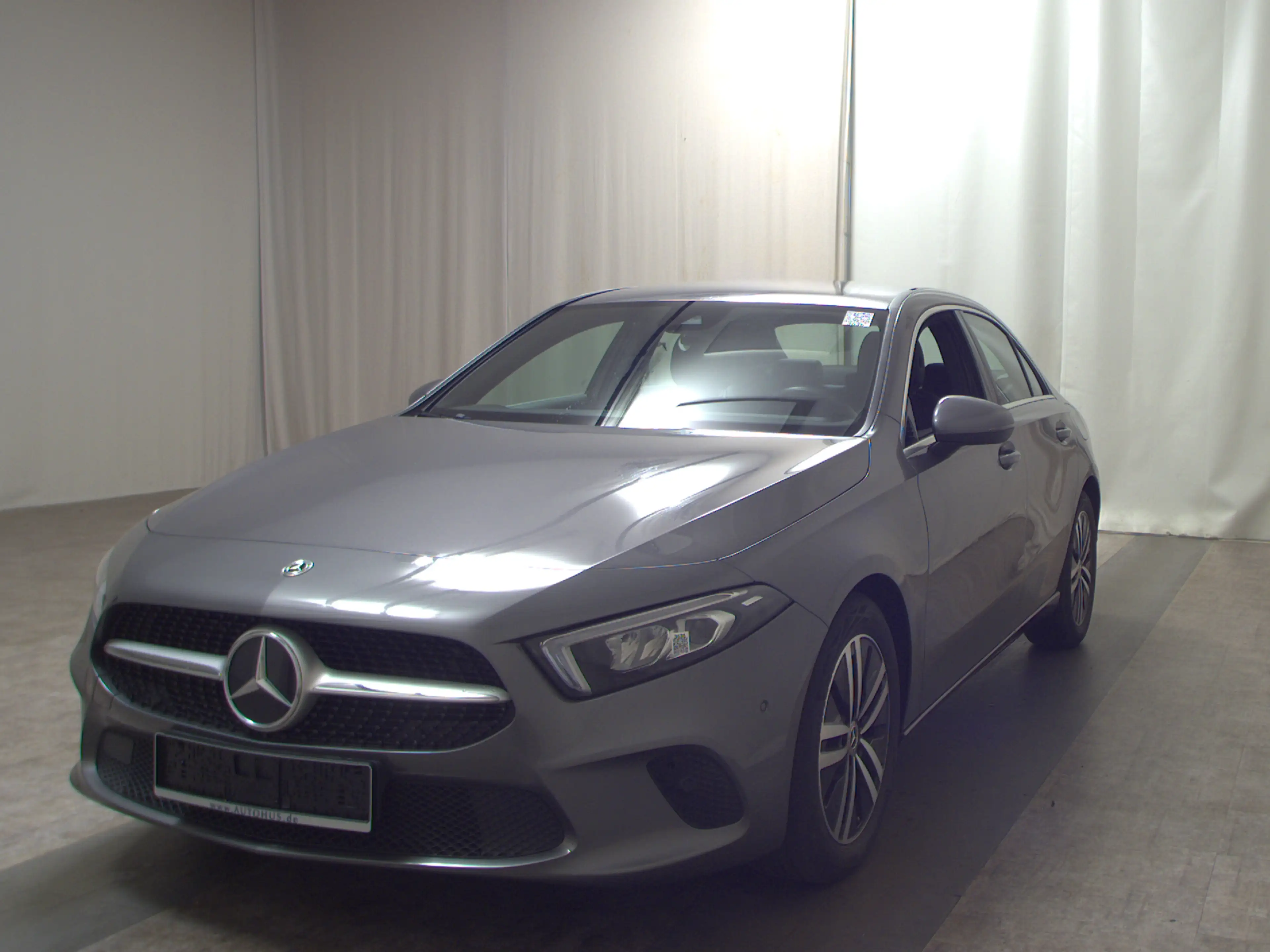 Mercedes-Benz A 220 MB A 220 Lim. Progressive T-Leder Navi LED RFK Shz — photo 2
