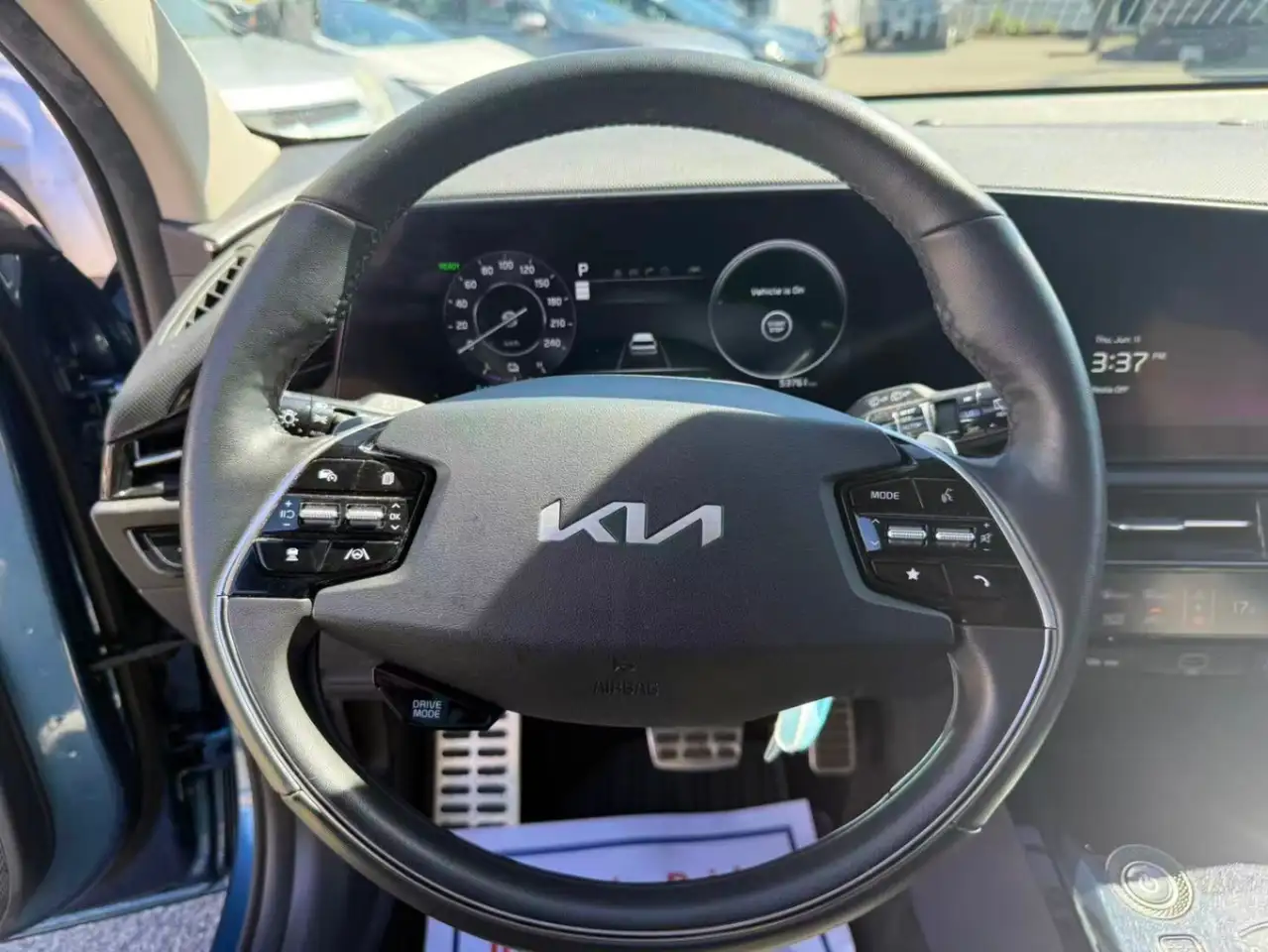 Kia Niro снимка Kia Niro