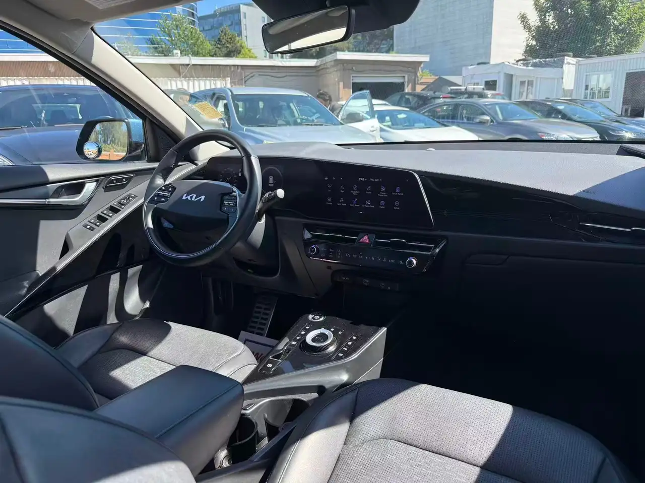 Kia Niro снимка Kia Niro