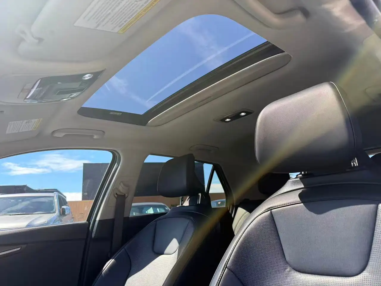 Kia Niro снимка Kia Niro