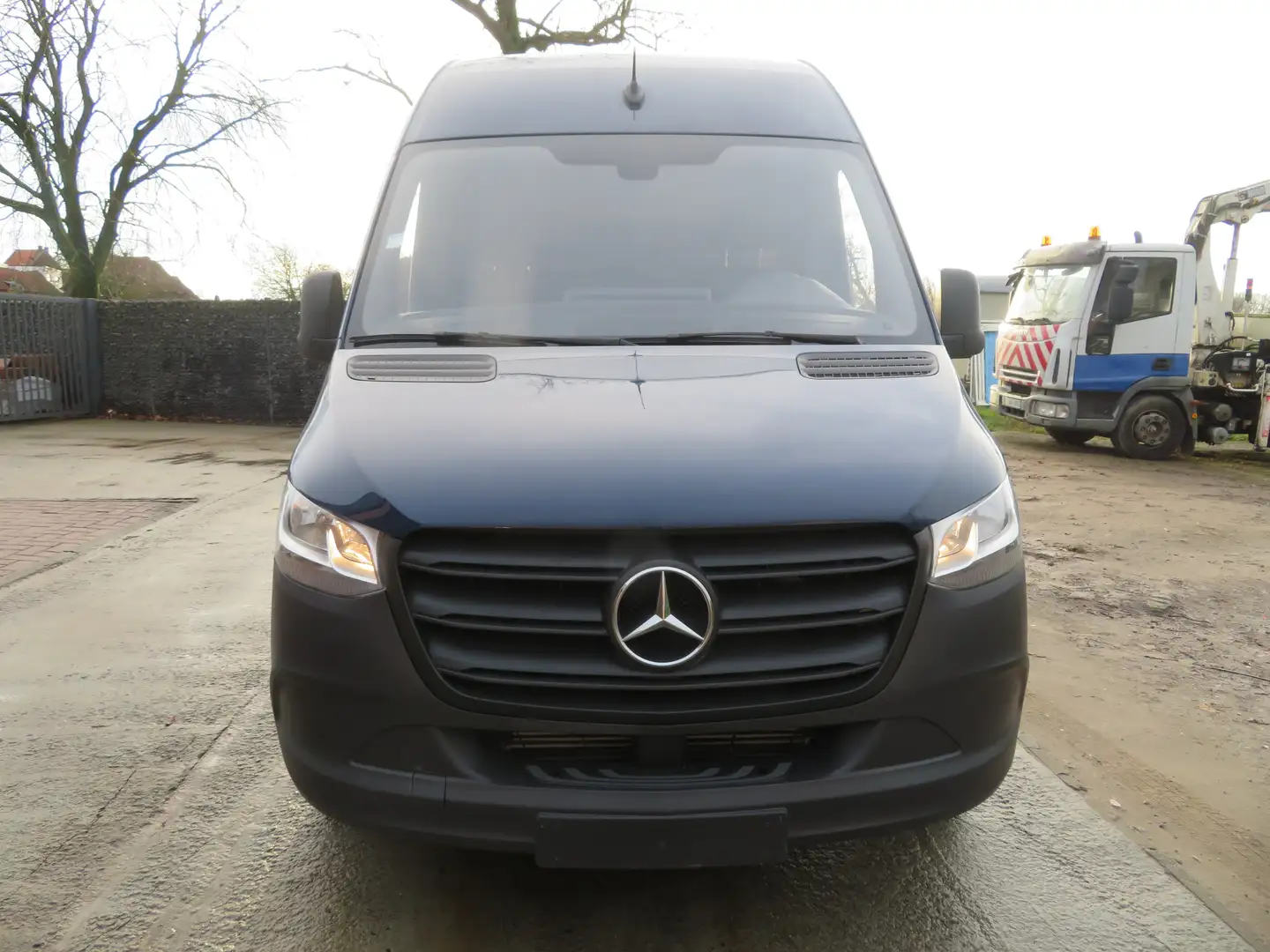 Mercedes-Benz Sprinter 311CDi - FWD - A2H2 Bleu - 2