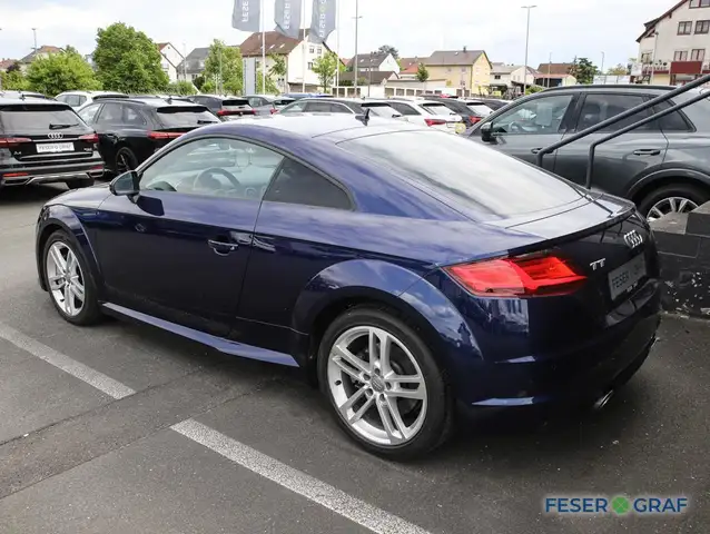 Audi TT view 4