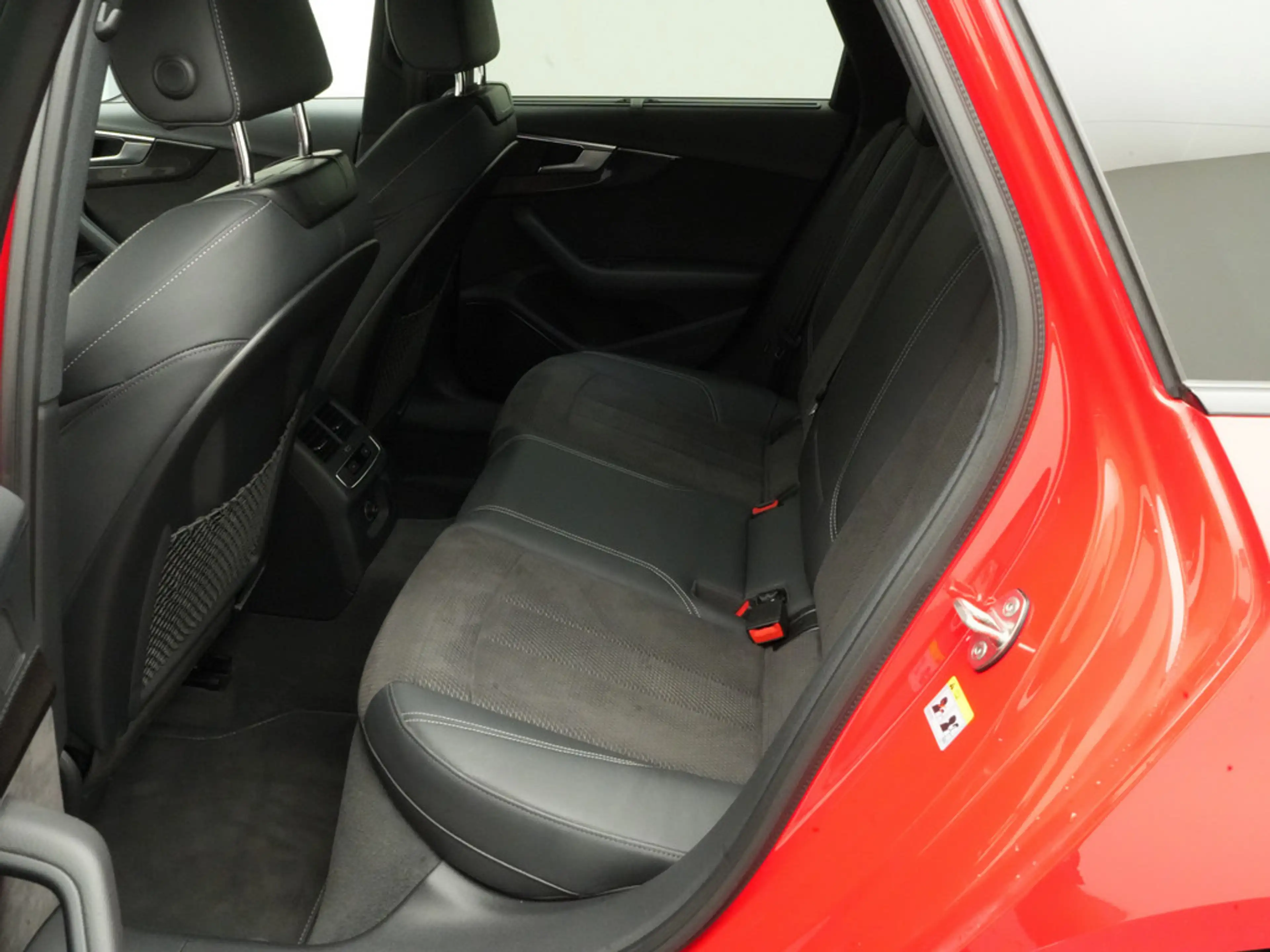 Audi S4 Avant quattro MATRIX AHK 360° KAM B&O ACC — photo 12