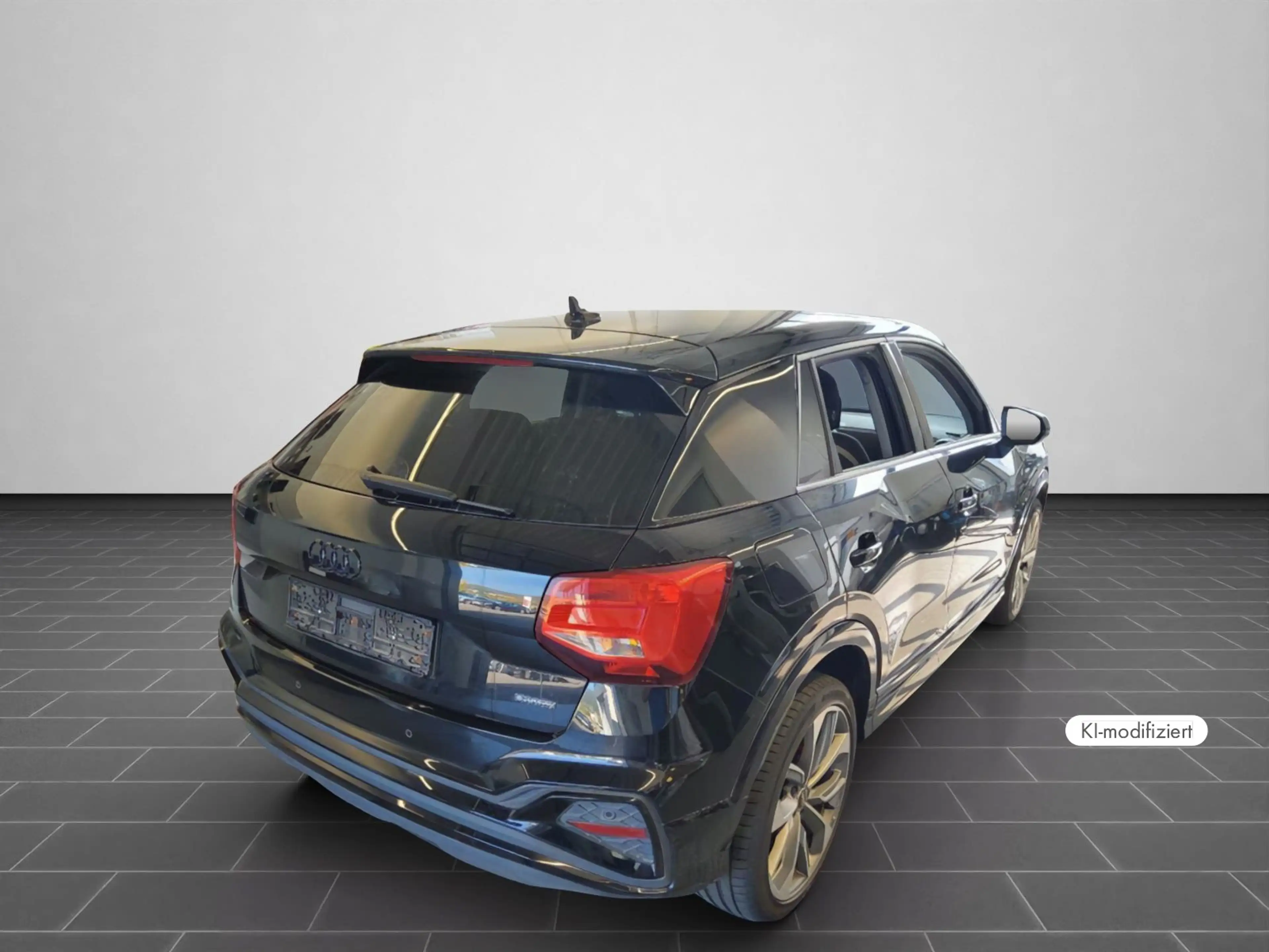 Audi Q2 S line 2.0 TFSI EINPAKRHILFE HINTEN LED SHZ — photo 3