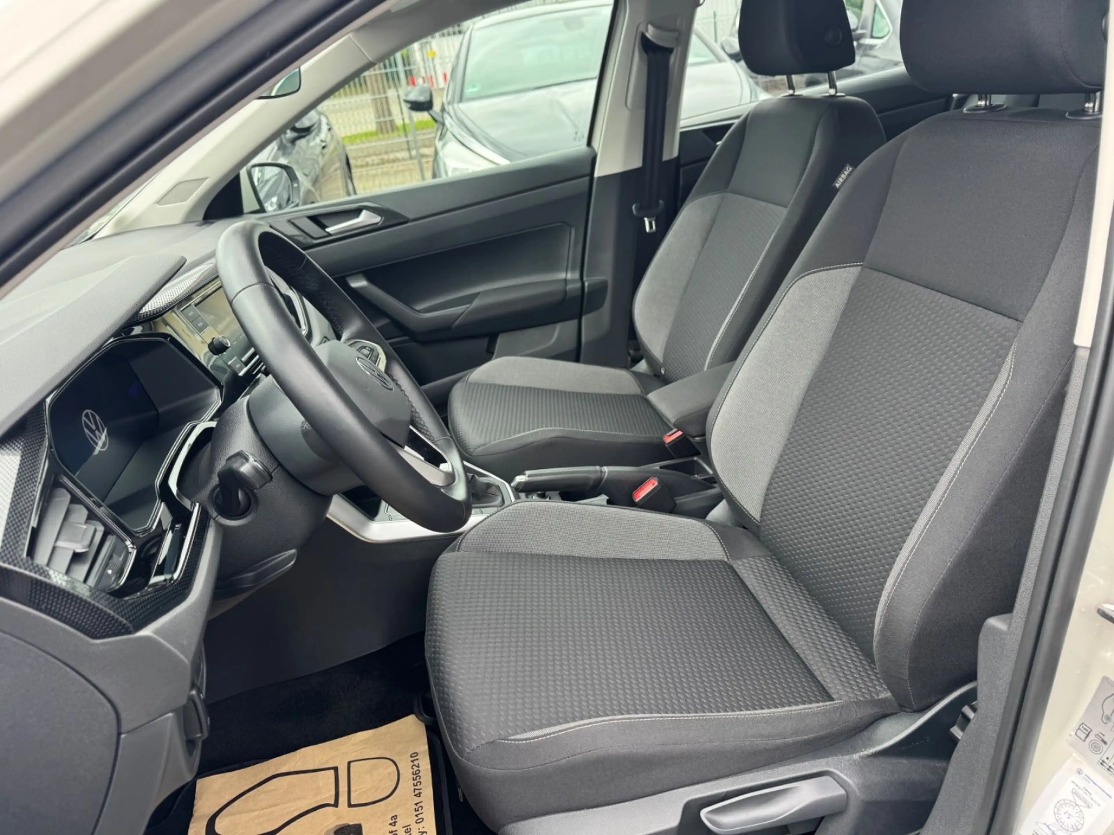Volkswagen Polo VI Life — photo 14