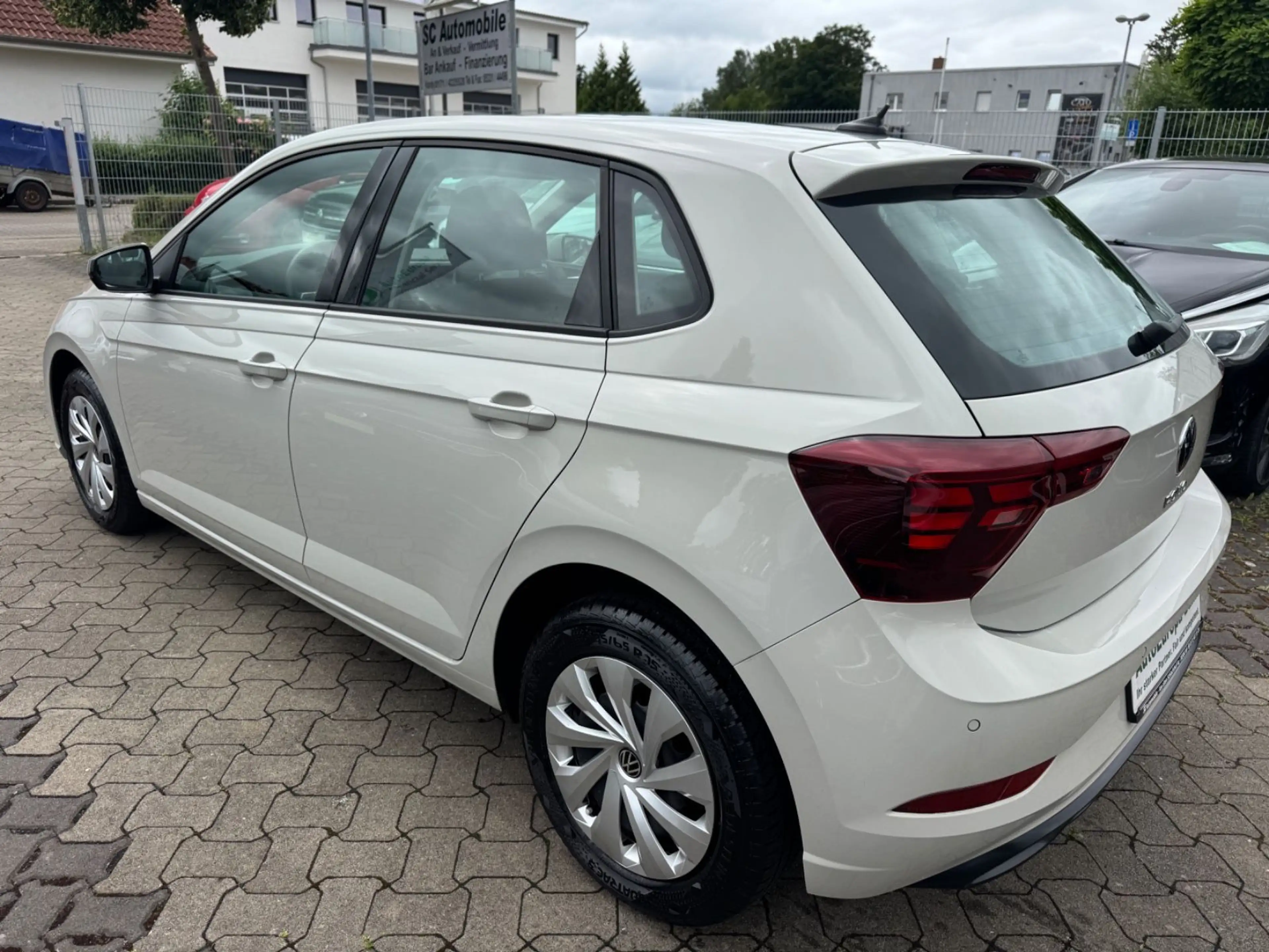 Volkswagen Polo VI Life — photo 6