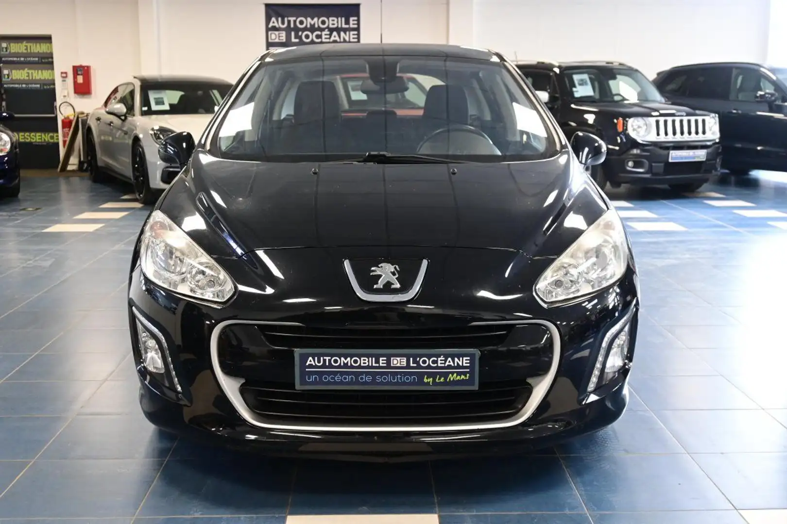 Peugeot 308 1.6 e-HDi 112ch FAP Allure Zwart - 2