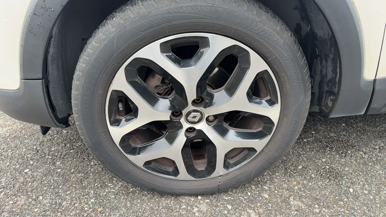 Renault Captur — photo 18