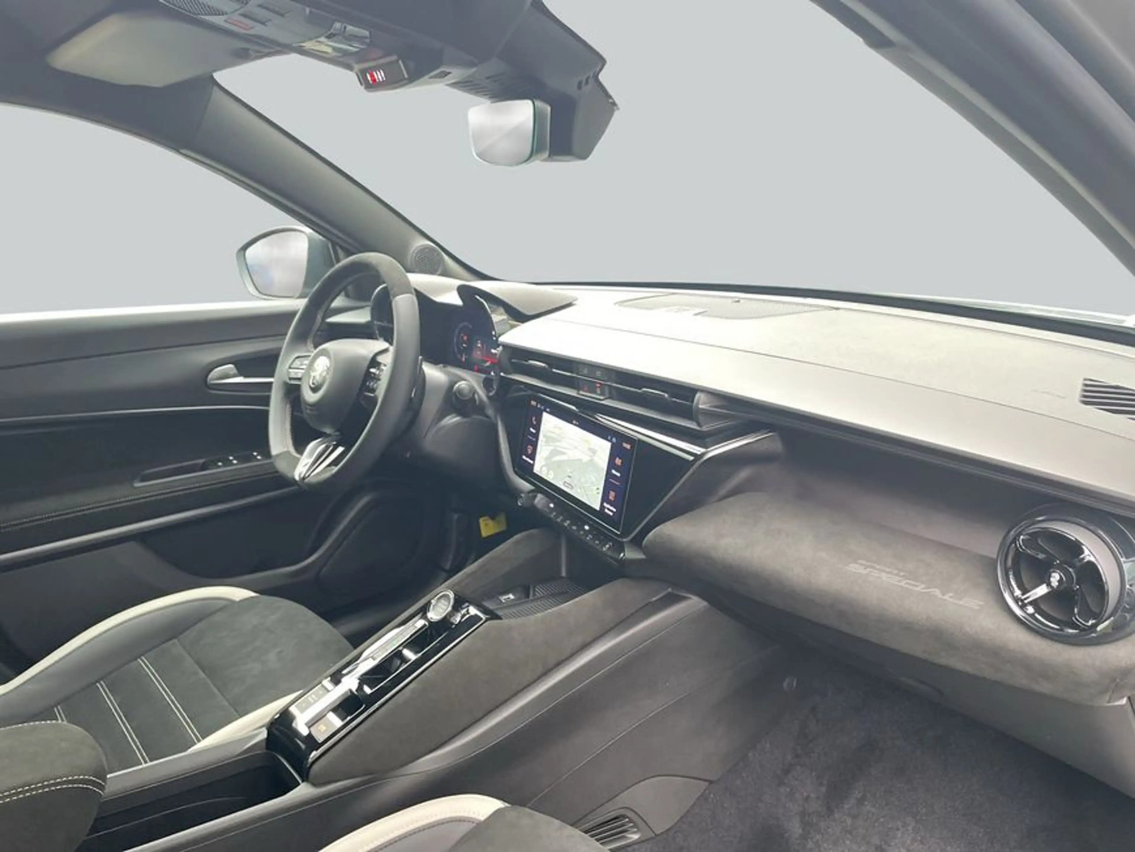 Alfa Romeo Junior 1.2 VGT Ibrida Sport Speciale 100 kW, 5-tür — photo 12