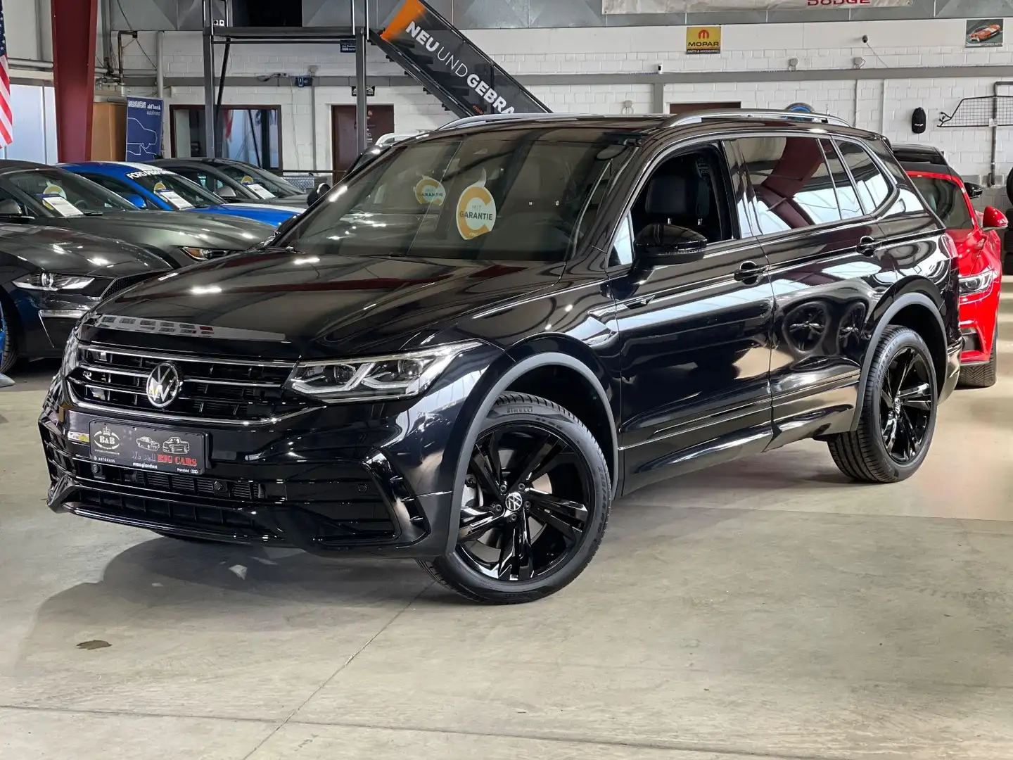 Volkswagen Tiguan Allspace TIGUAN ALLSPACE+R-LINE+BLACK+4MOT+7SITZ+PANO+AHK Schwarz - 1