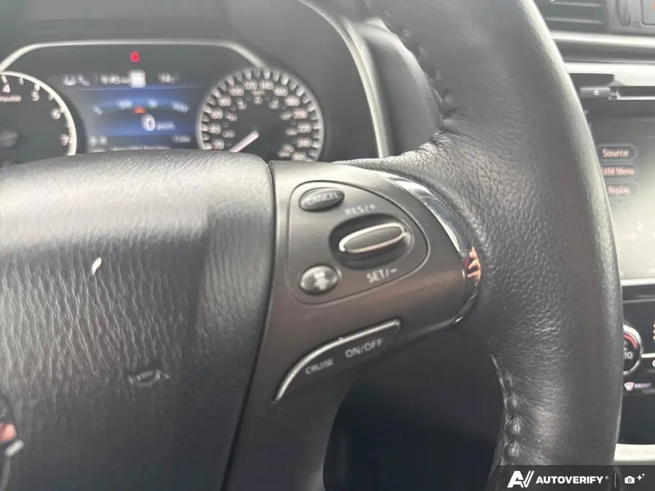 Nissan Murano снимка Nissan Murano