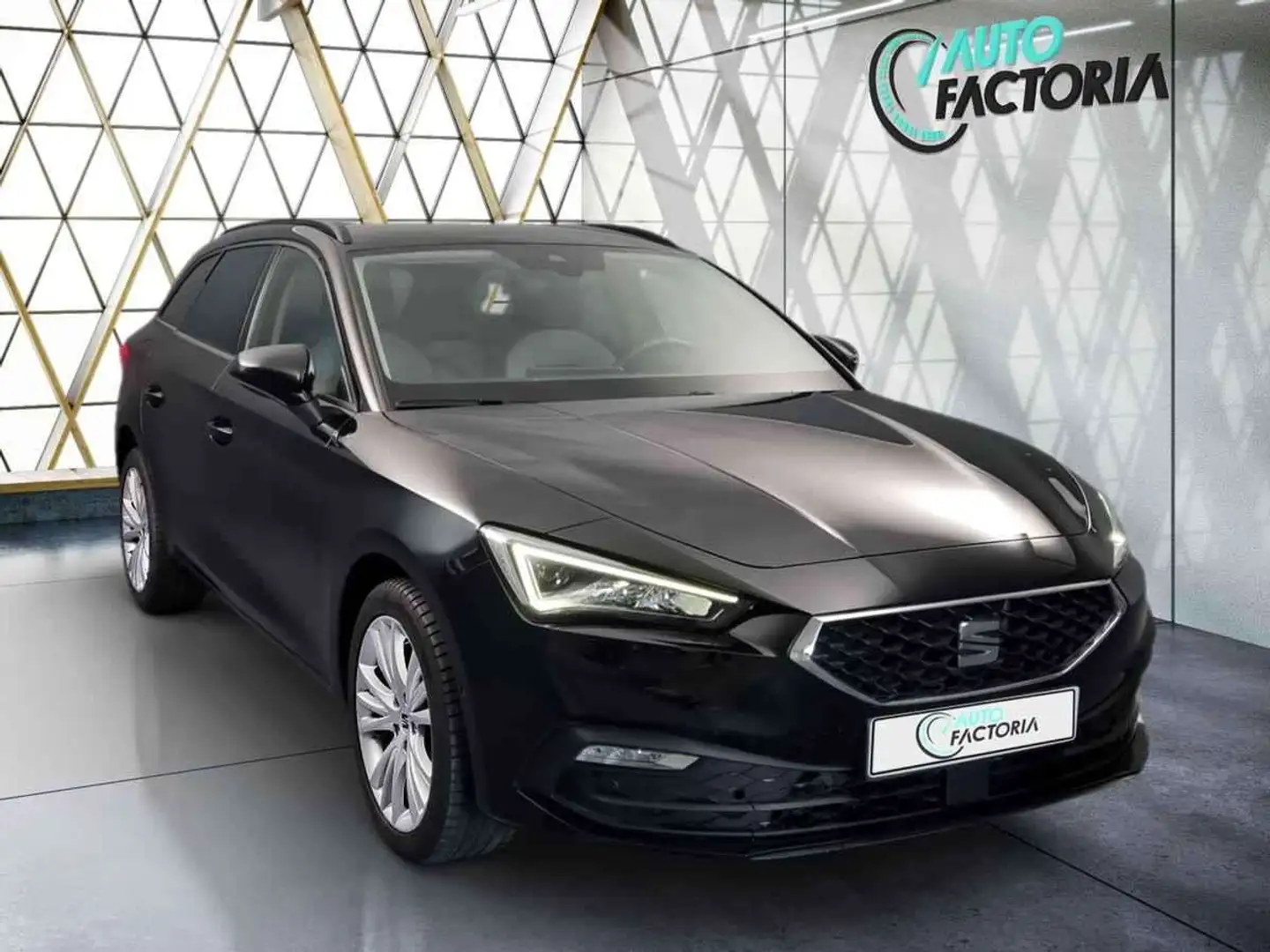SEAT Leon Break -41% 1.5 eTSI 150 BVA +MIRRORLINK+CAM+Opts Noir - 2
