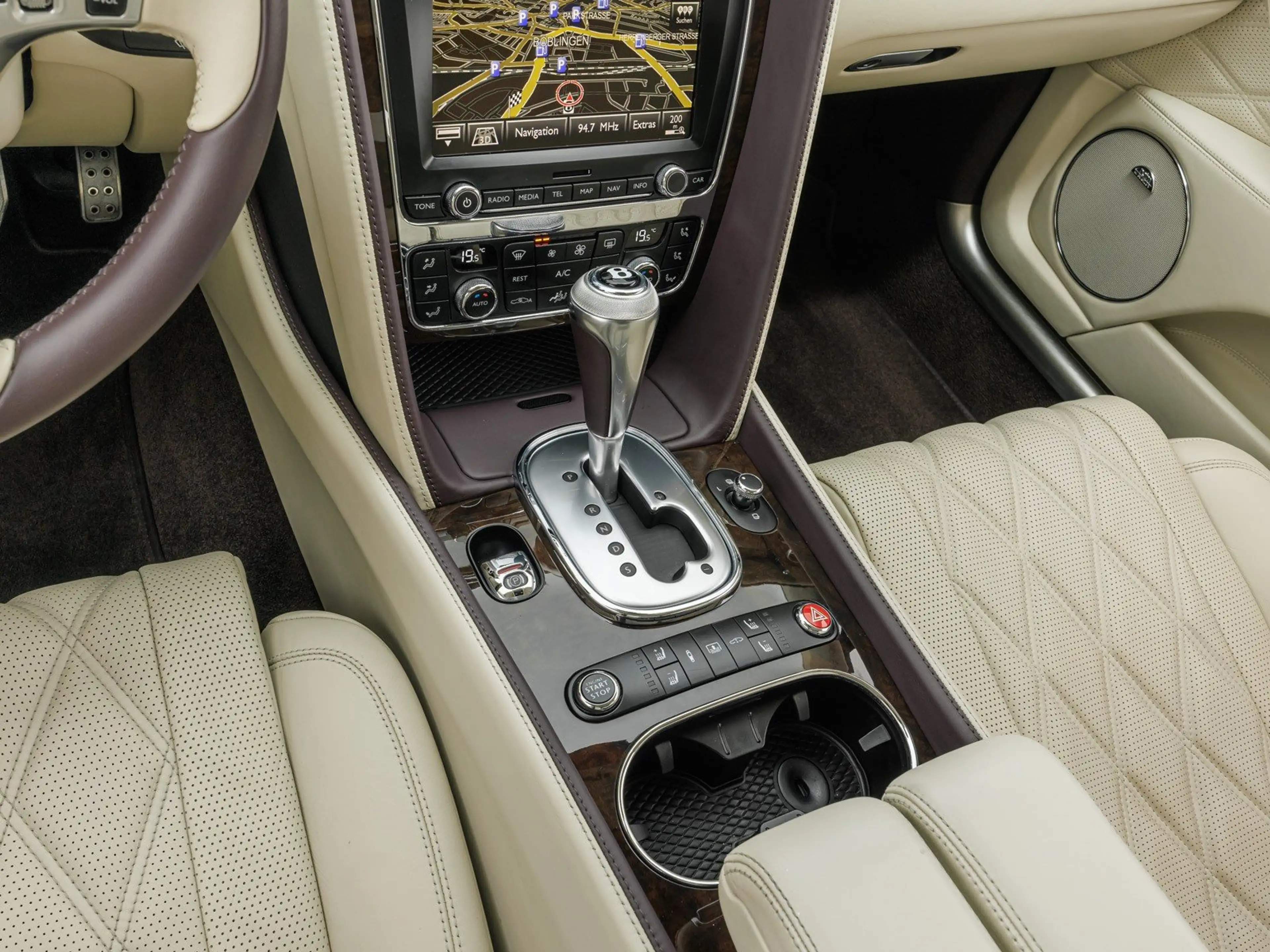 Bentley Flying Spur W12 * MULLINER DRIVING * — photo 14