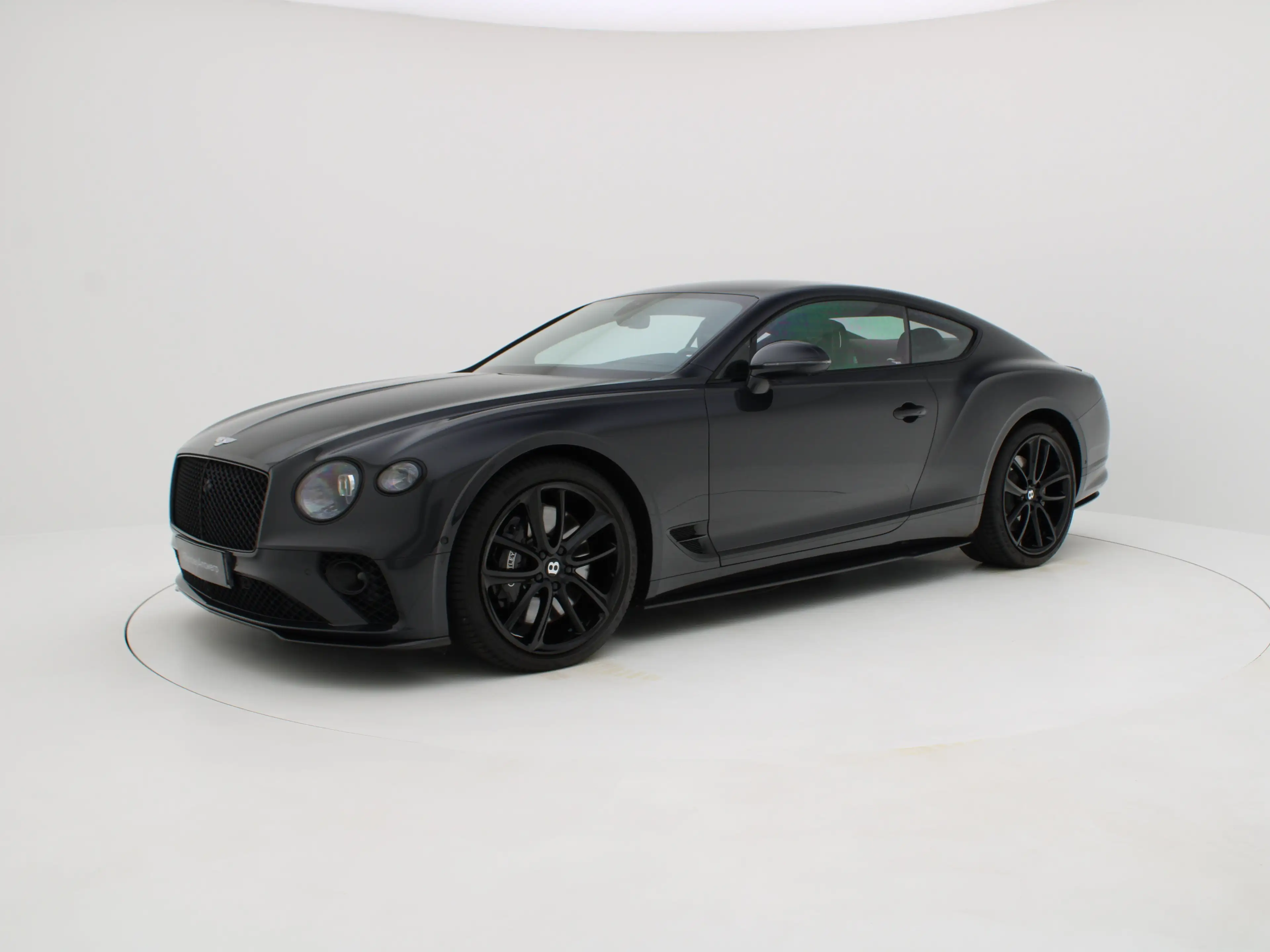 Bentley Continental GT V8 — photo 9