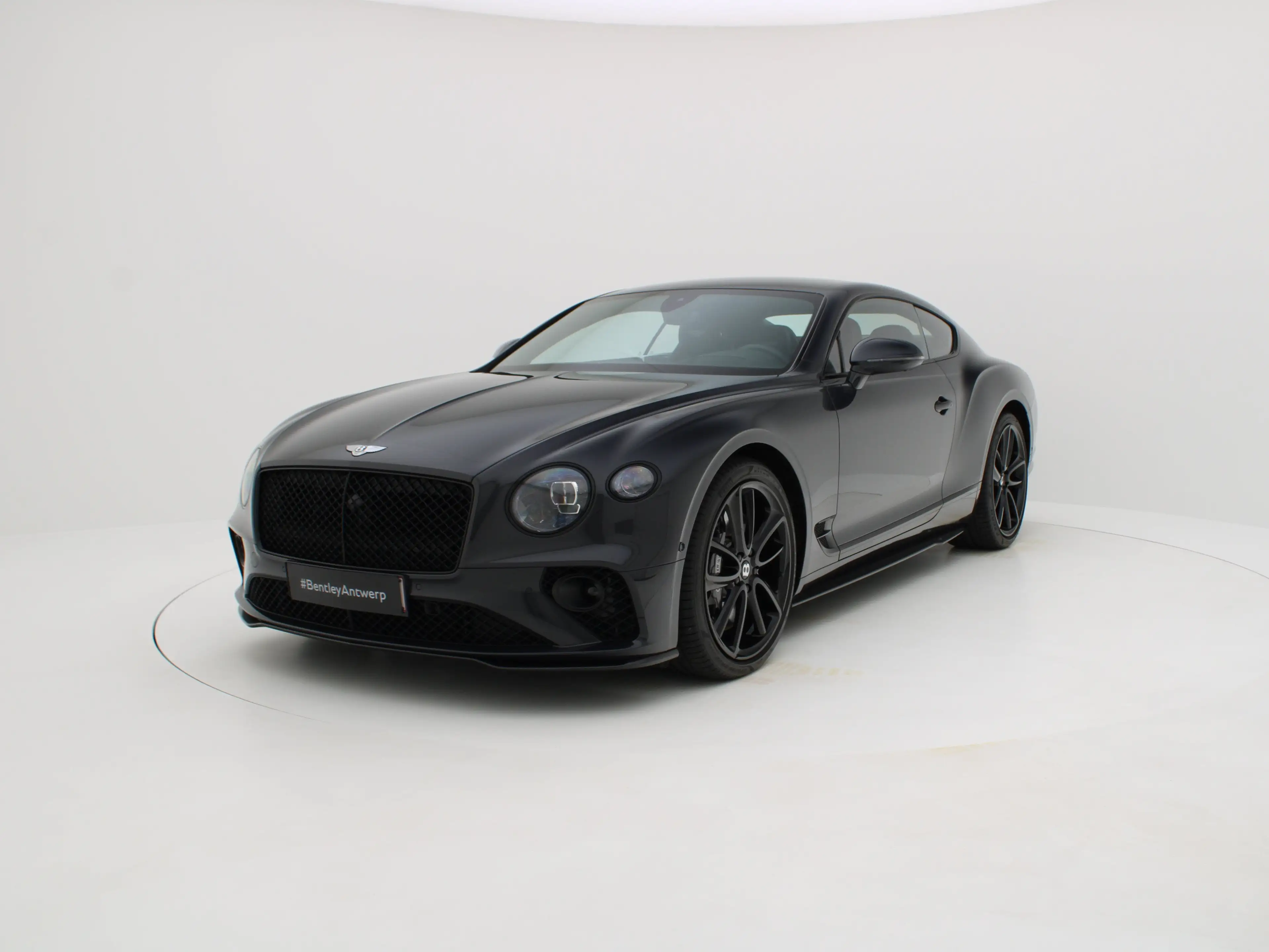Bentley Continental GT V8 — photo 7
